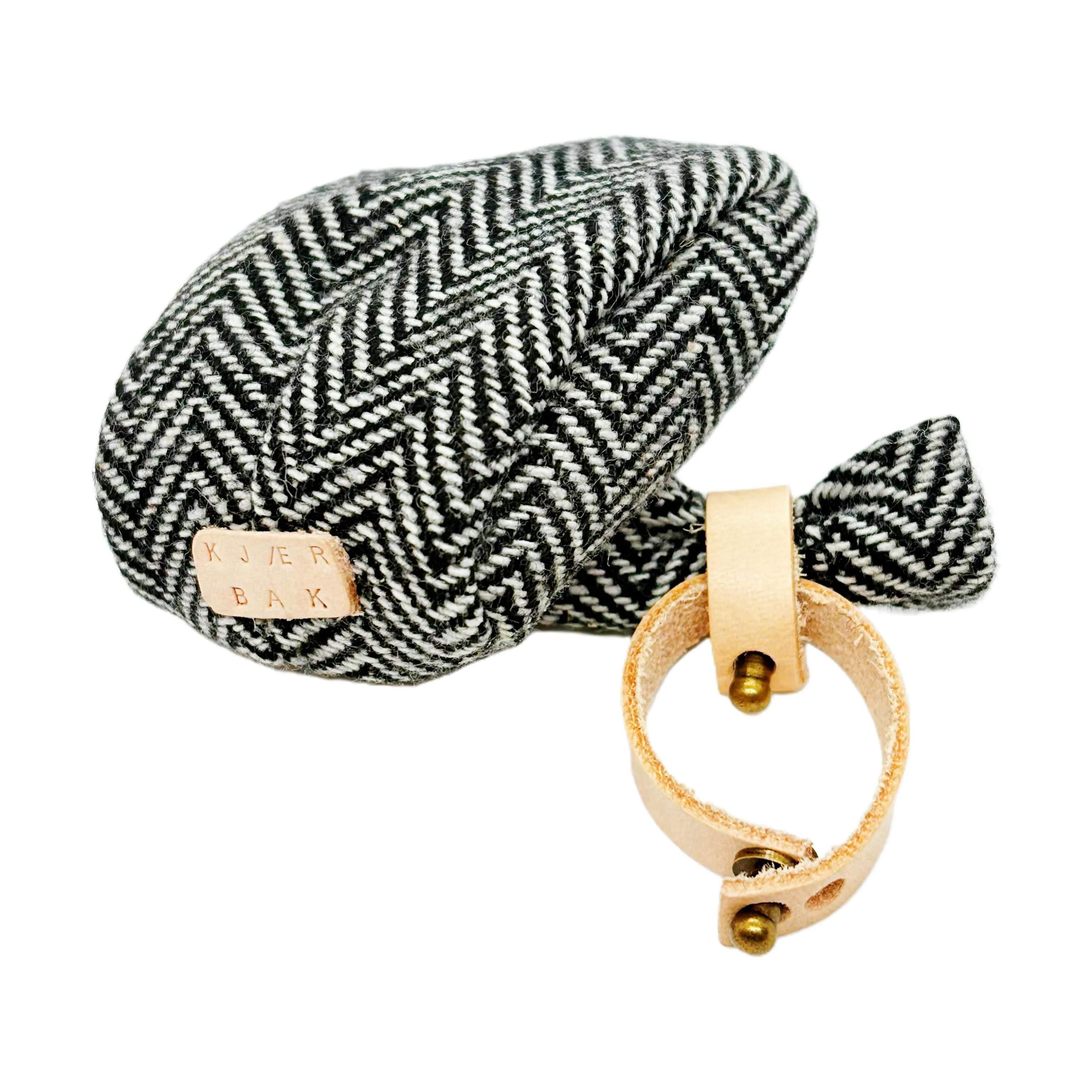 Kjær Bak Tilbehør til figurer Egon Tilbehør til Figur - Sixpence og Butterfly i Grå, 1