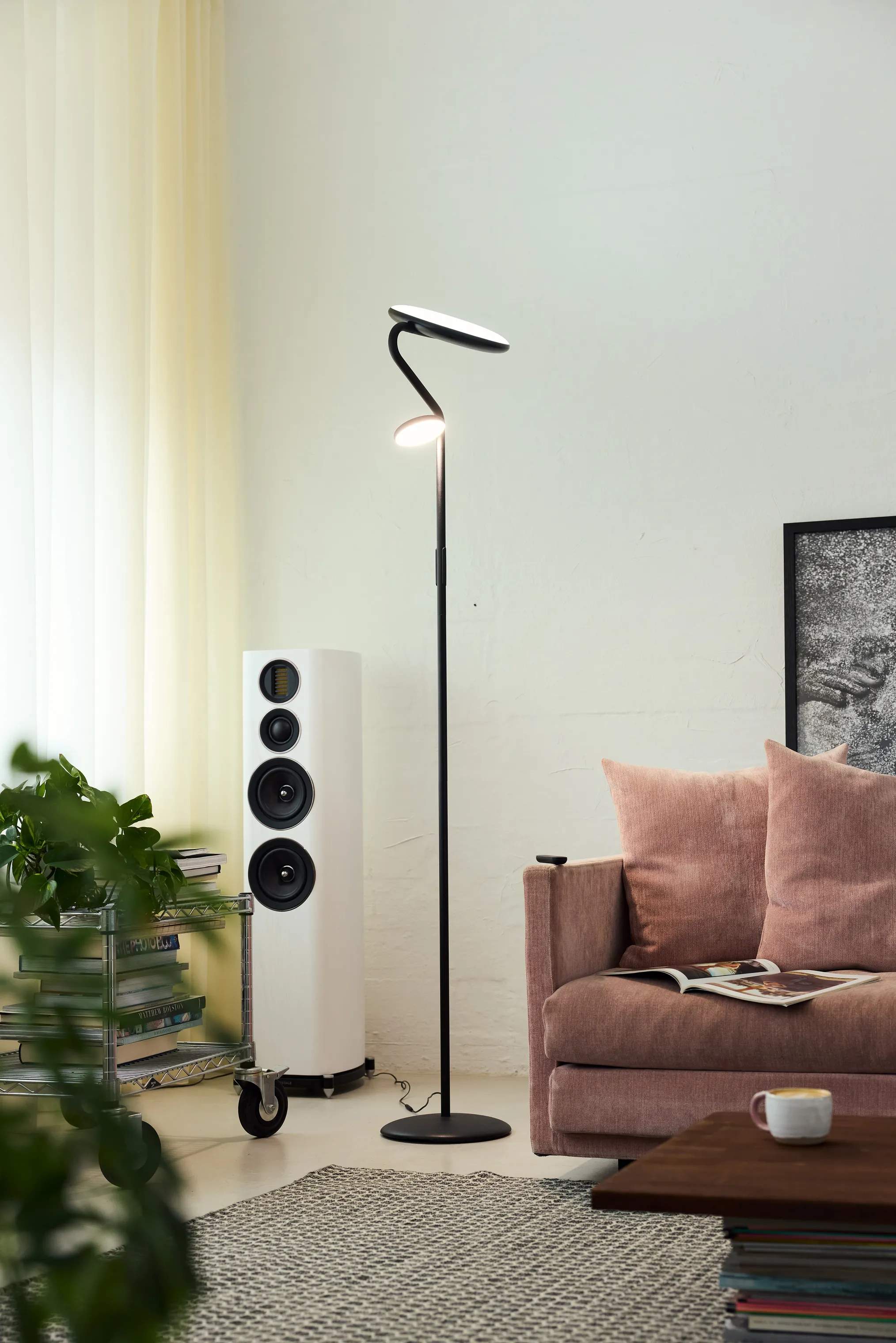 Halo Design Gulvlamper Slim Gulvlampe i Sort, 2