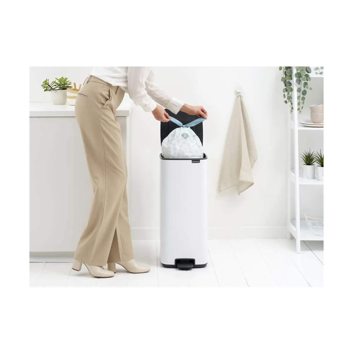 Brabantia Pedalspande Bo Pedalspand i Hvid, 30 L, 6
