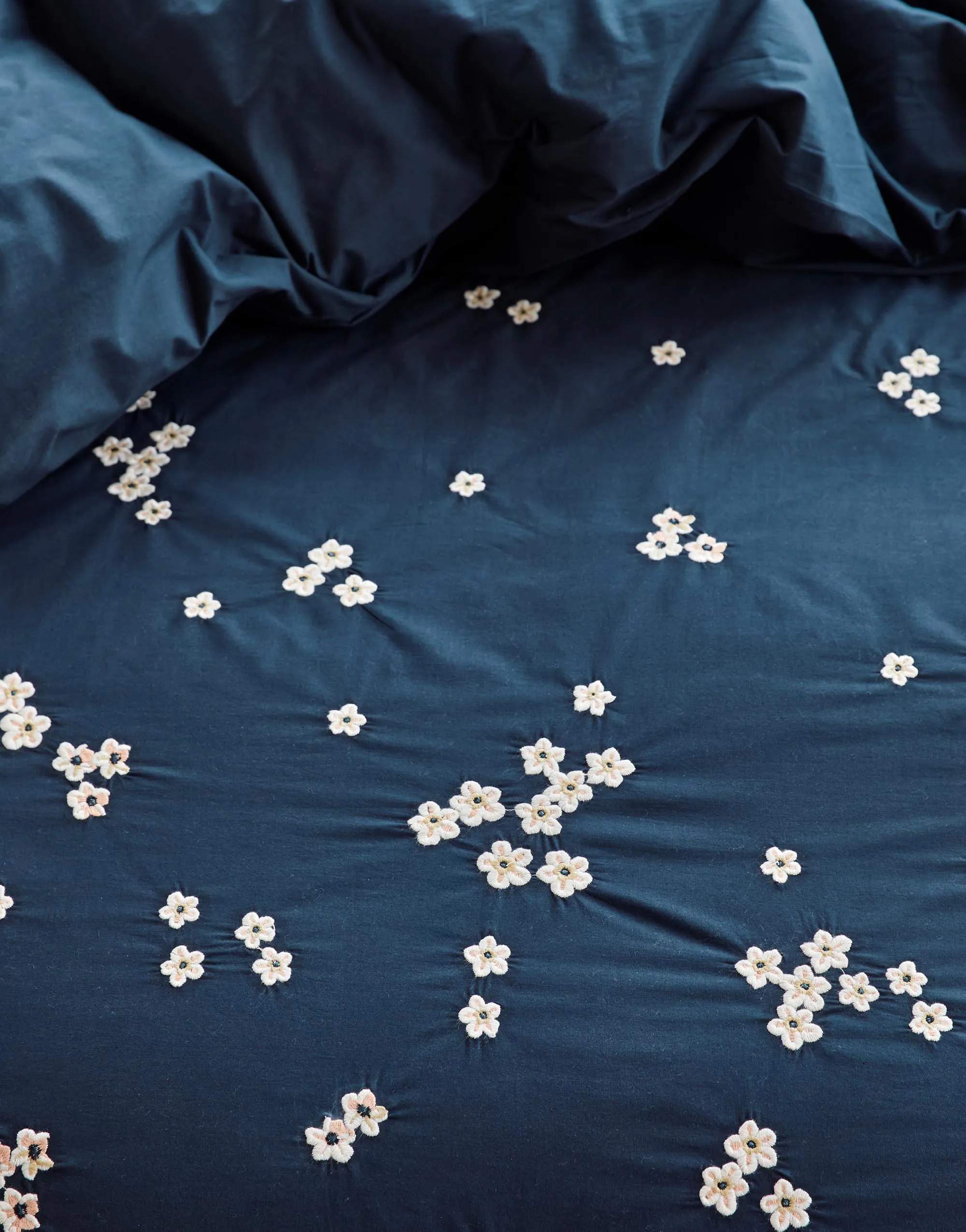 Essenza Sengetøj Leia Sengetøj i Nightblue, B140 x L220 cm, 3