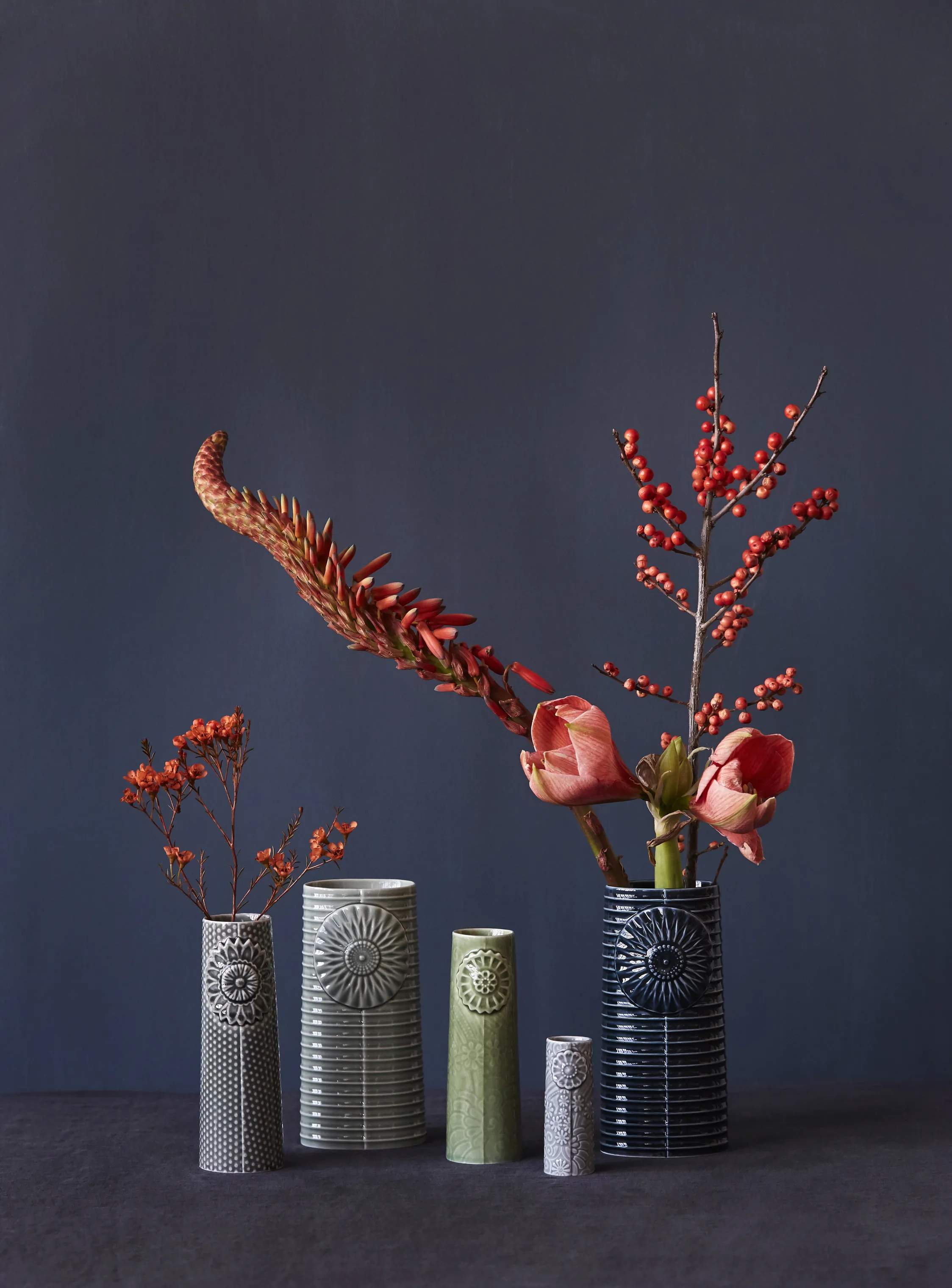 Dottir Vaser Pipanella Lines Vase i Petrol, 18,1 cm, 2