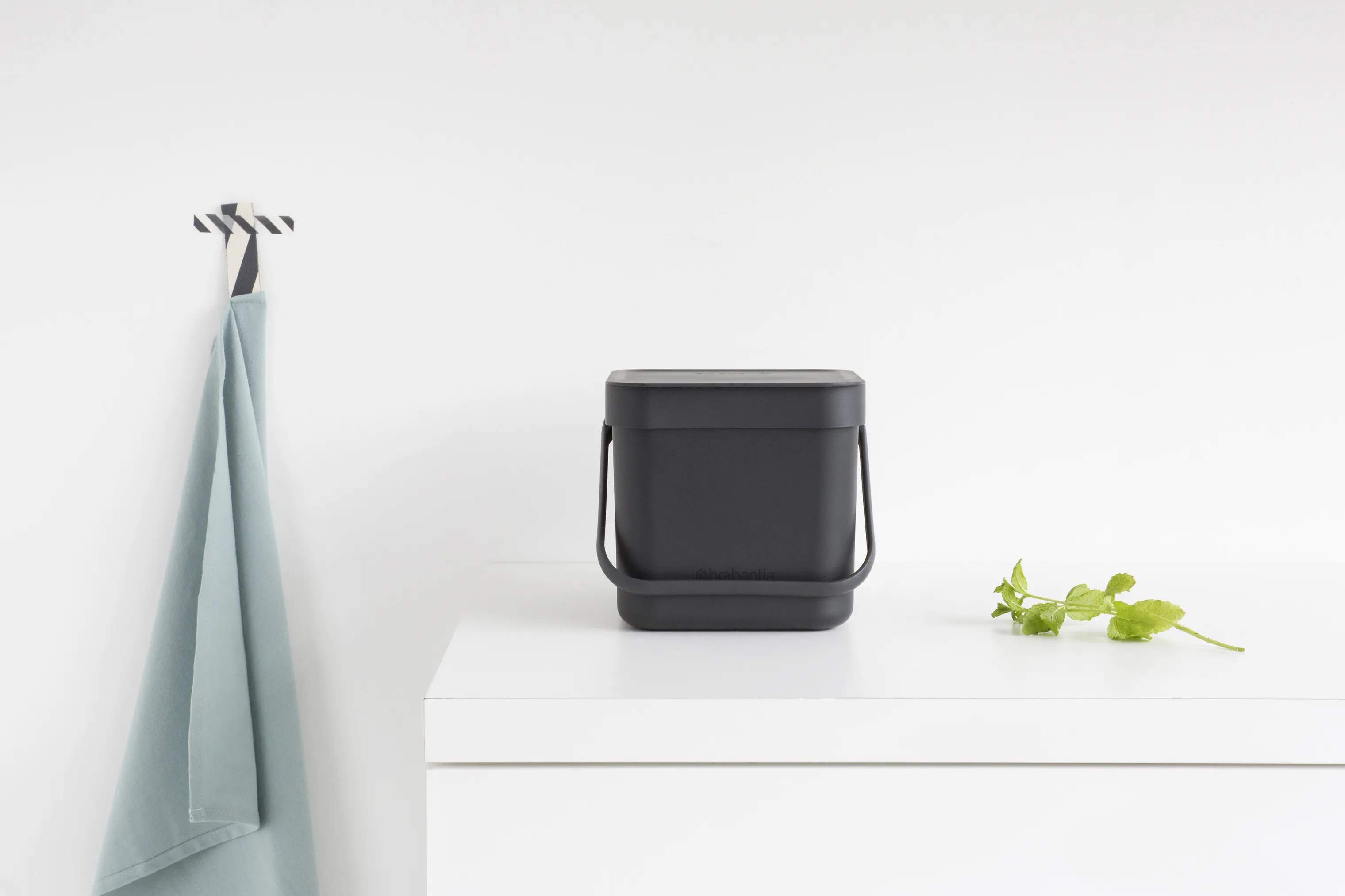 Brabantia Spande uden pedal Sort & Go Affaldsspand i Grå, 3 L, 2