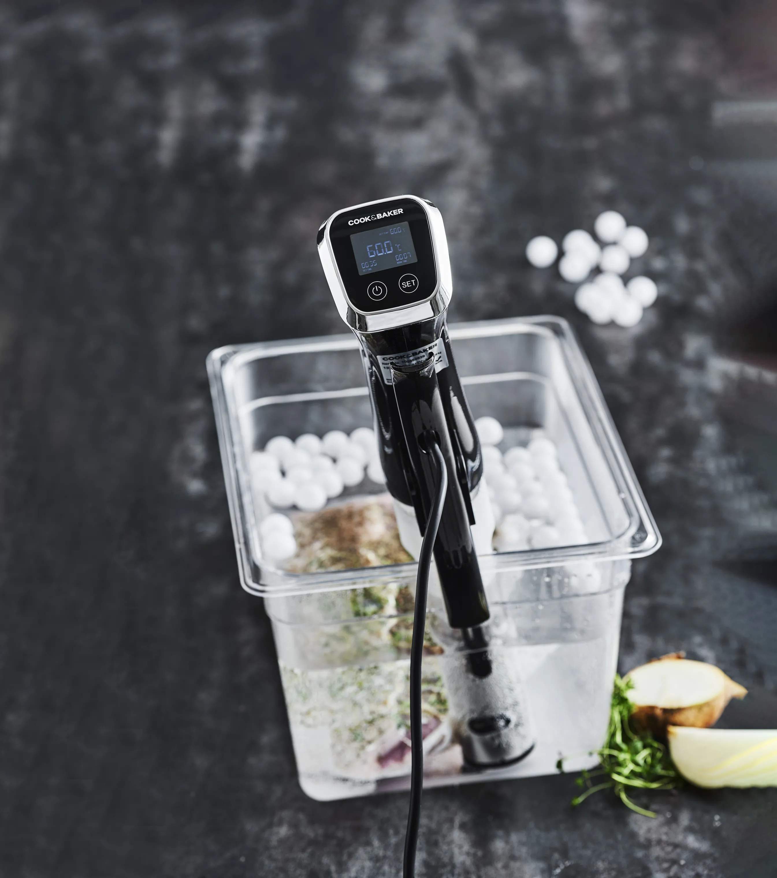 Cook & Baker Sous vide kar og tilbehør Isoleringskugle - 140 stk. i Hvid, 2