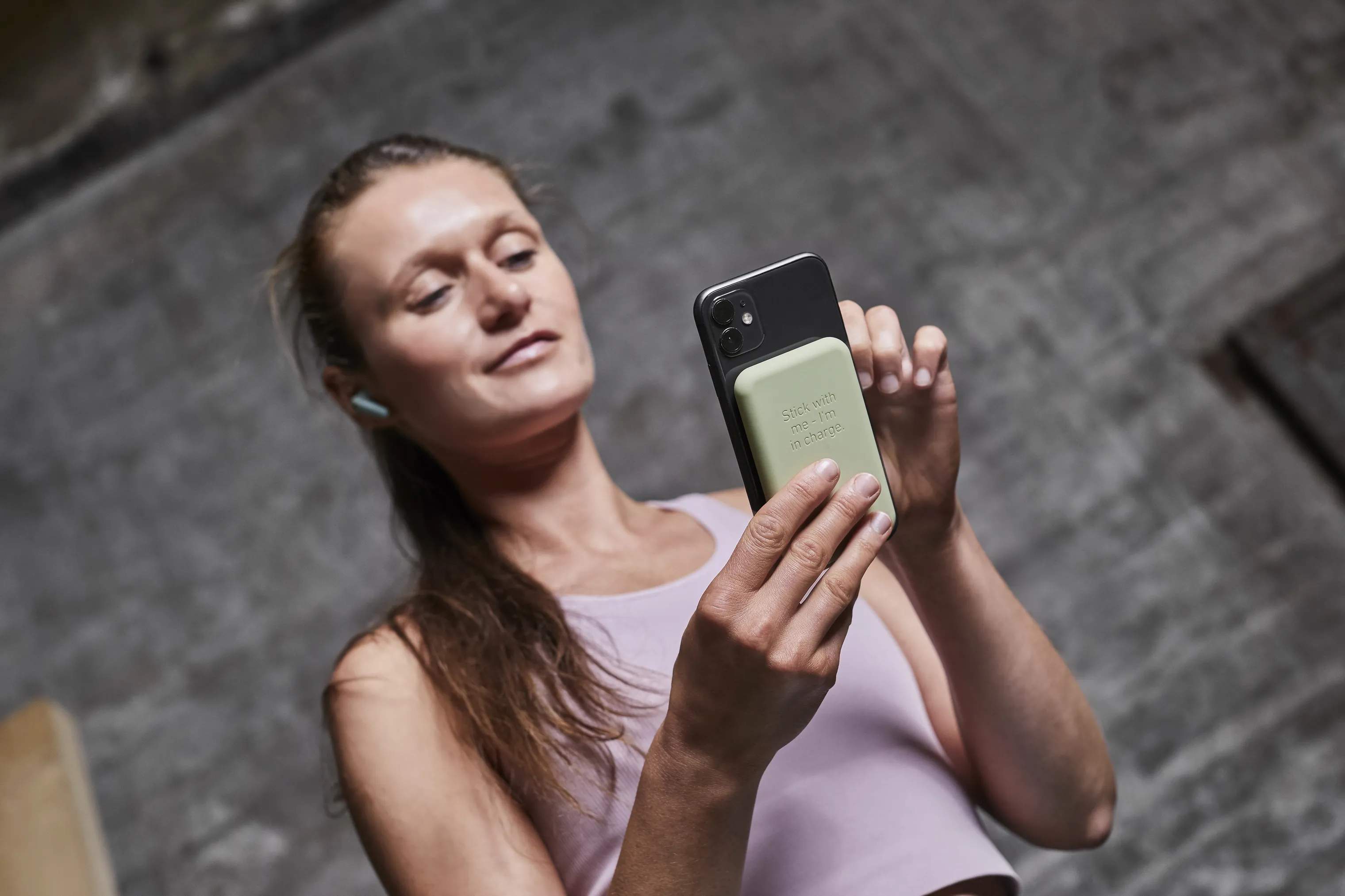 Kreafunk Øvrigt interiør toCHARGE QI Ladestation i Dusty Olive, 2