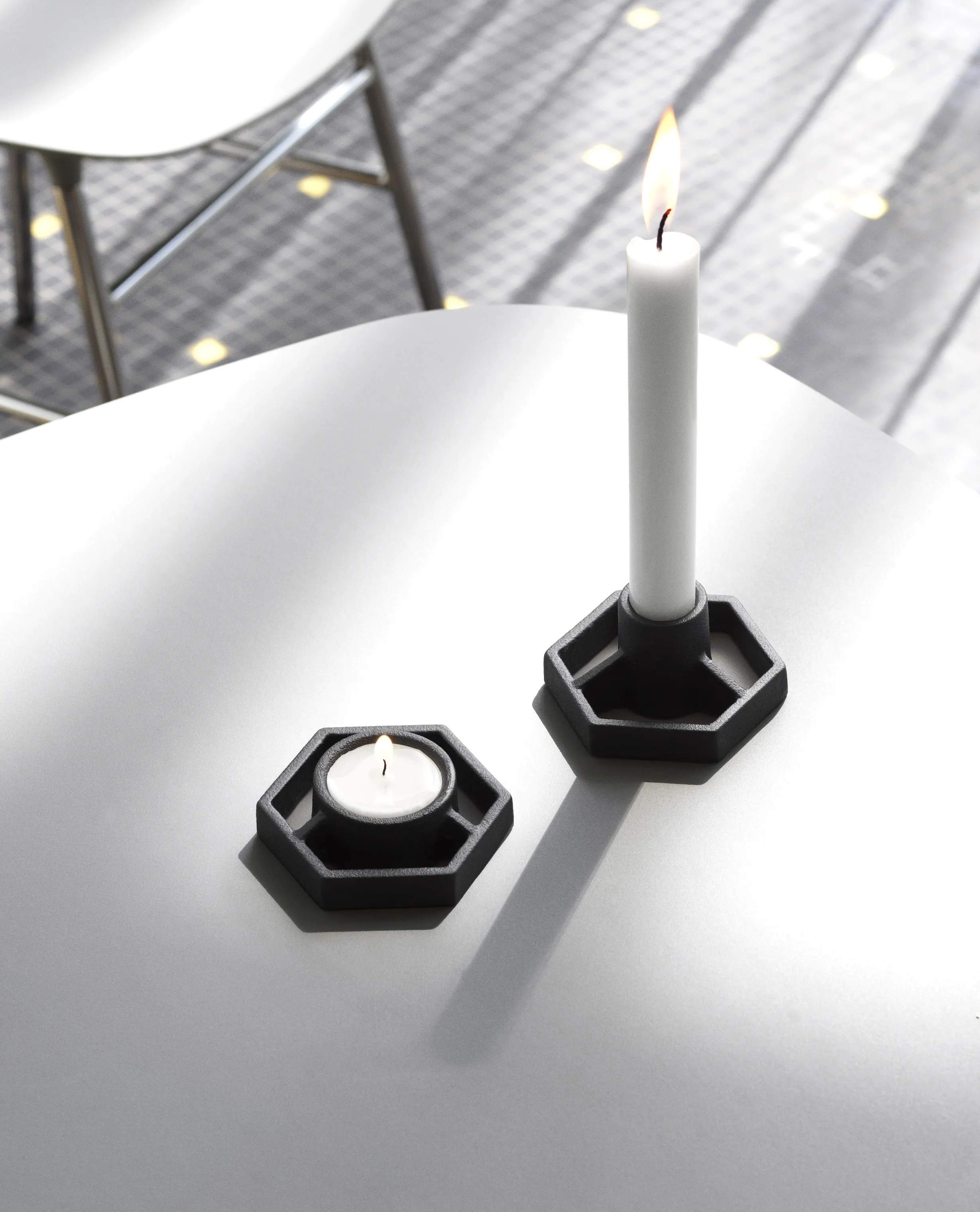 Normann Copenhagen Fyrfadsstage Tivoli Prism Fyrfadsstage i Black, 2,5 cm, 2