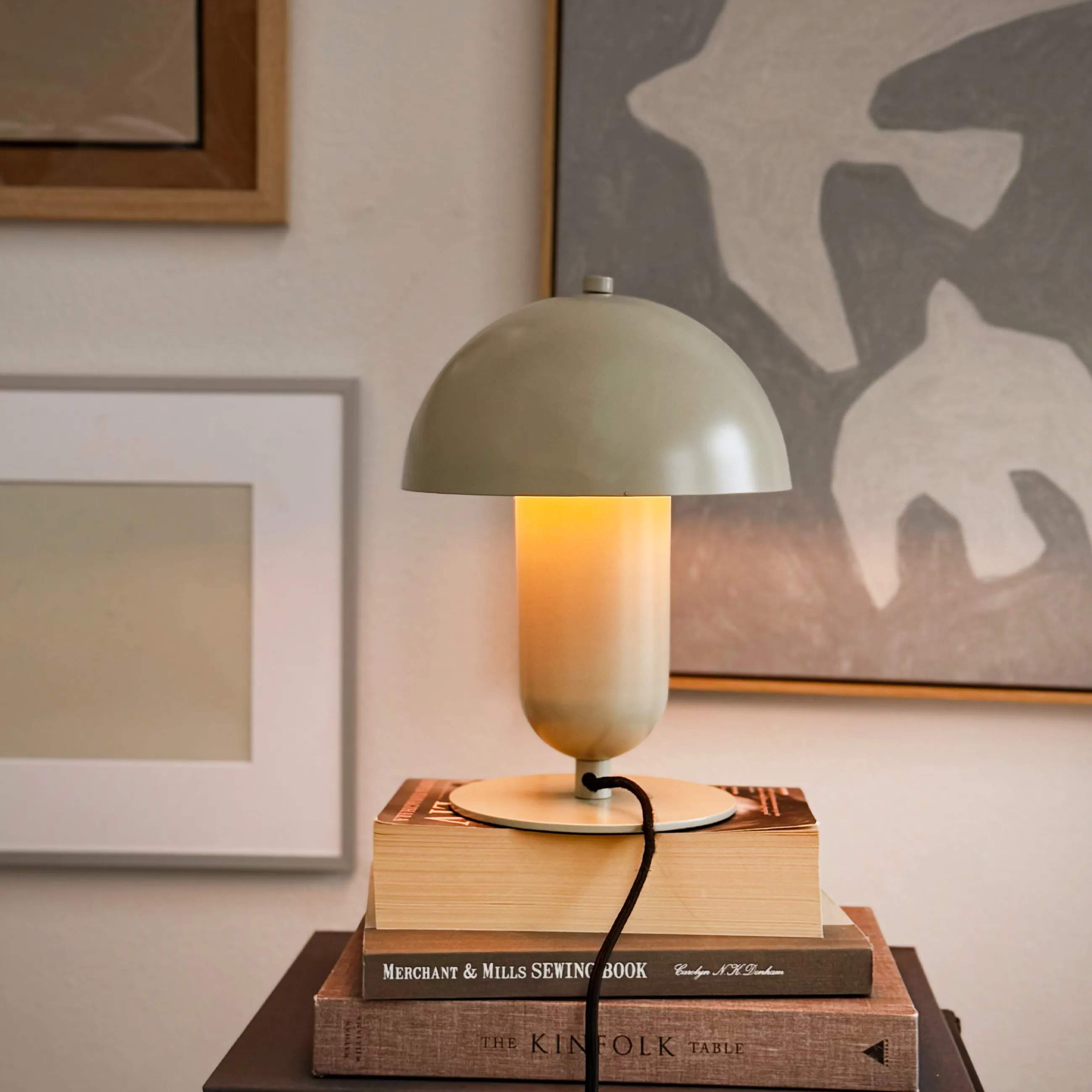 Dyberg Larsen Bordlamper Movie Bordlampe i Grå, 2