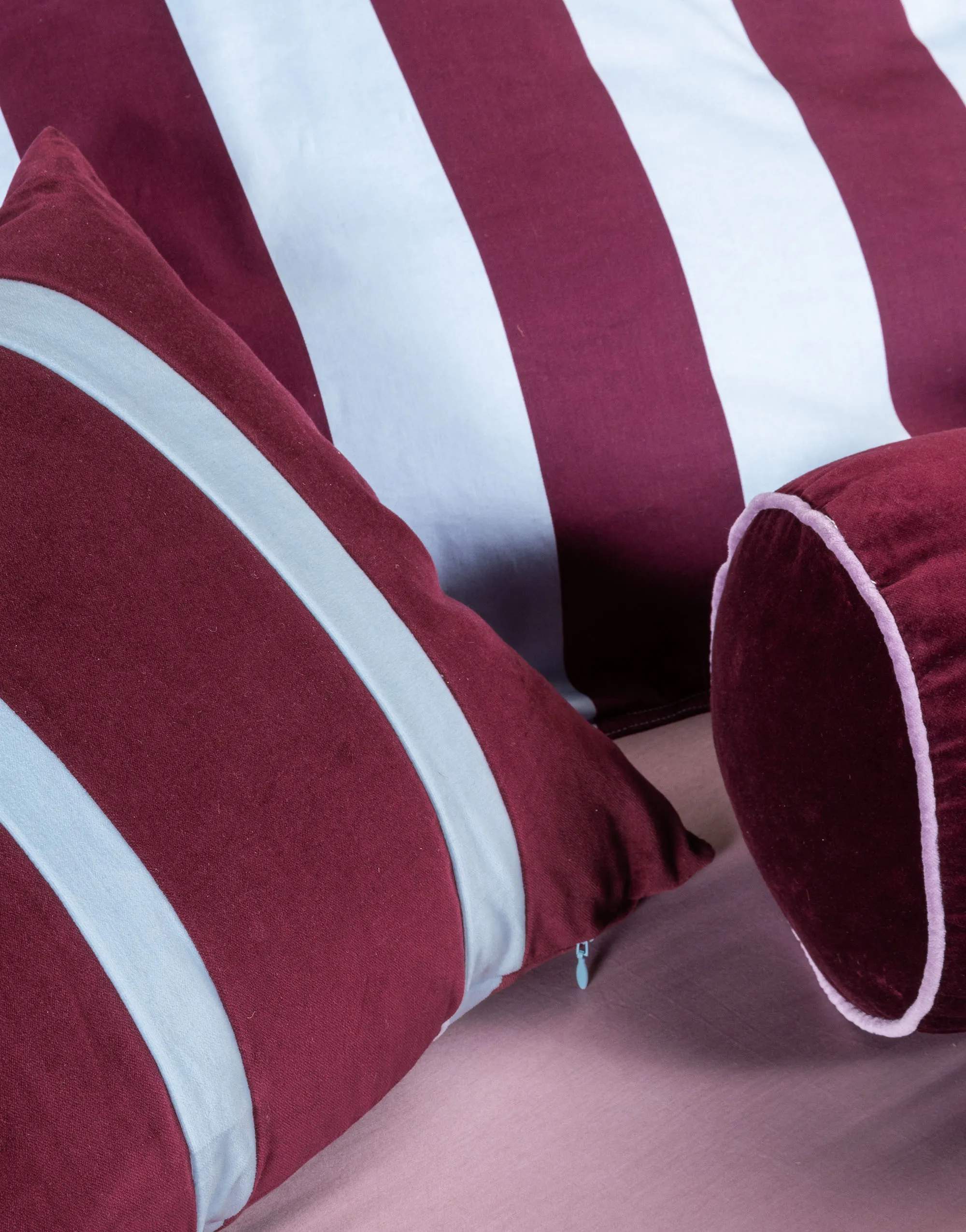 Essenza Pyntepuder Luise Pyntepude i Mauve wine, 2