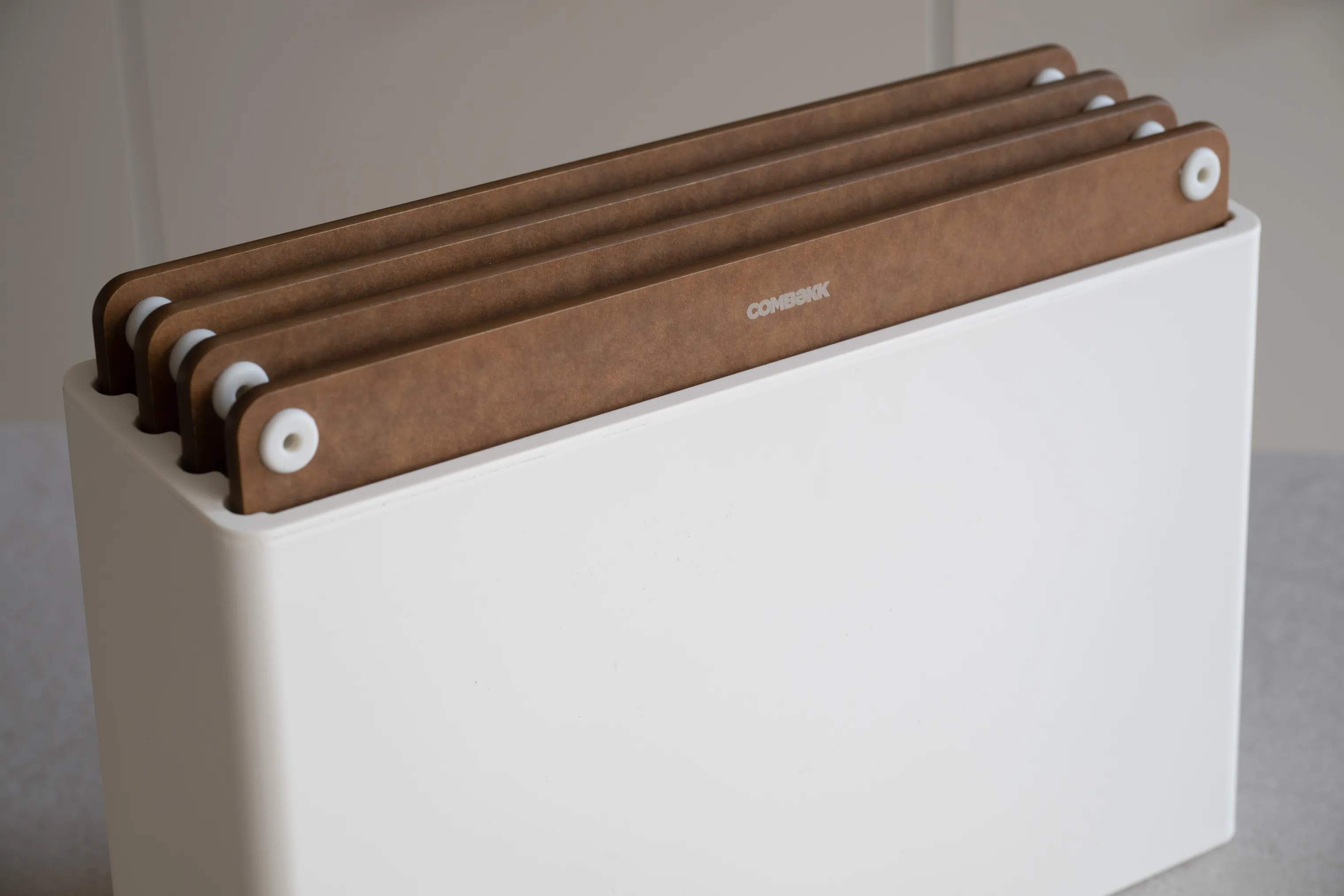 Combekk Skærebrætter Skærebræt m. Holder - 4 stk. i Brun/beige, 3