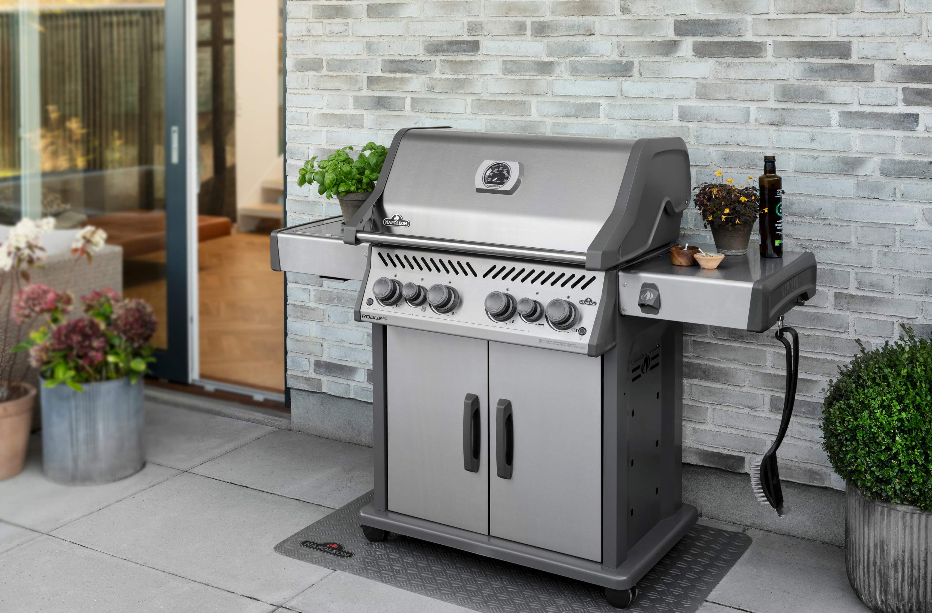 Napoleon Rogue Grill Med Tilbehør