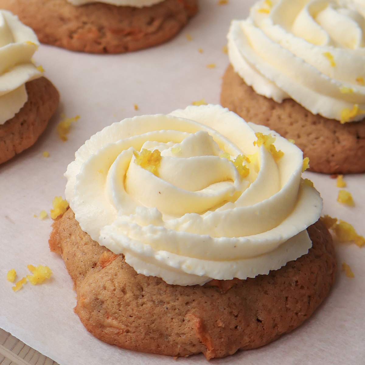 frosting gulerodskage