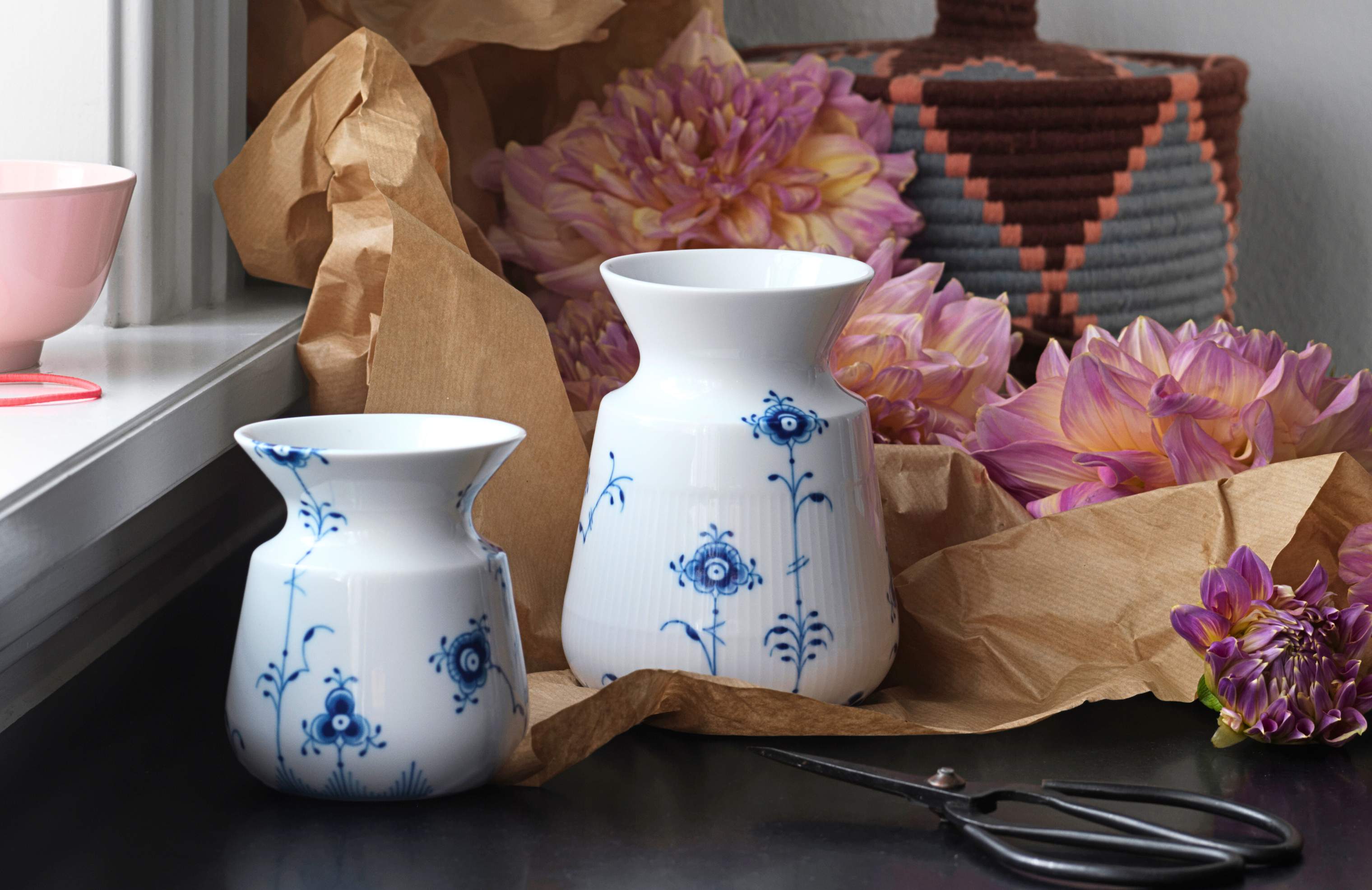 firmagaver vaser fra royal copenhagen blue elements
