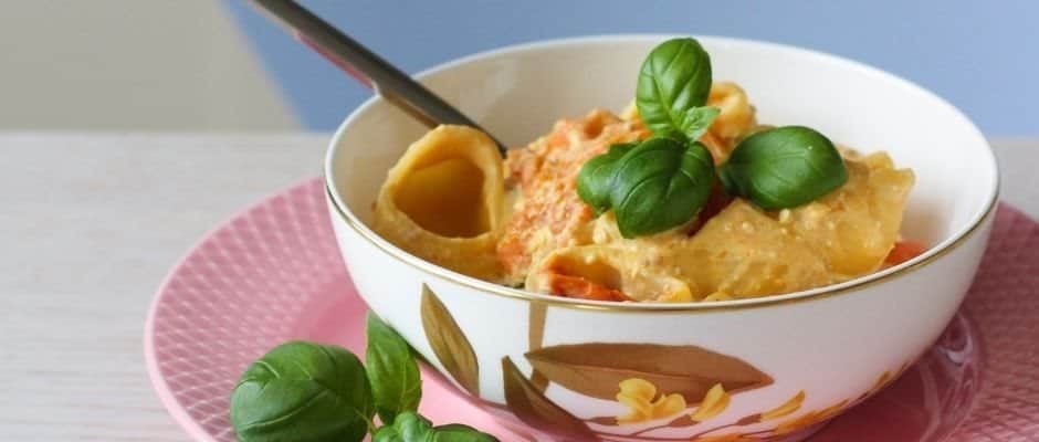 pasta med tomatsovs
