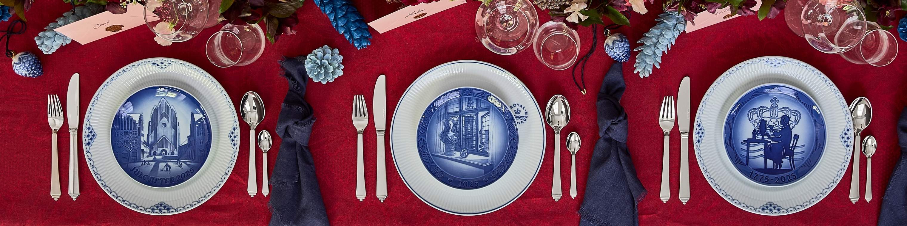 Julebord i blå og bordeaux