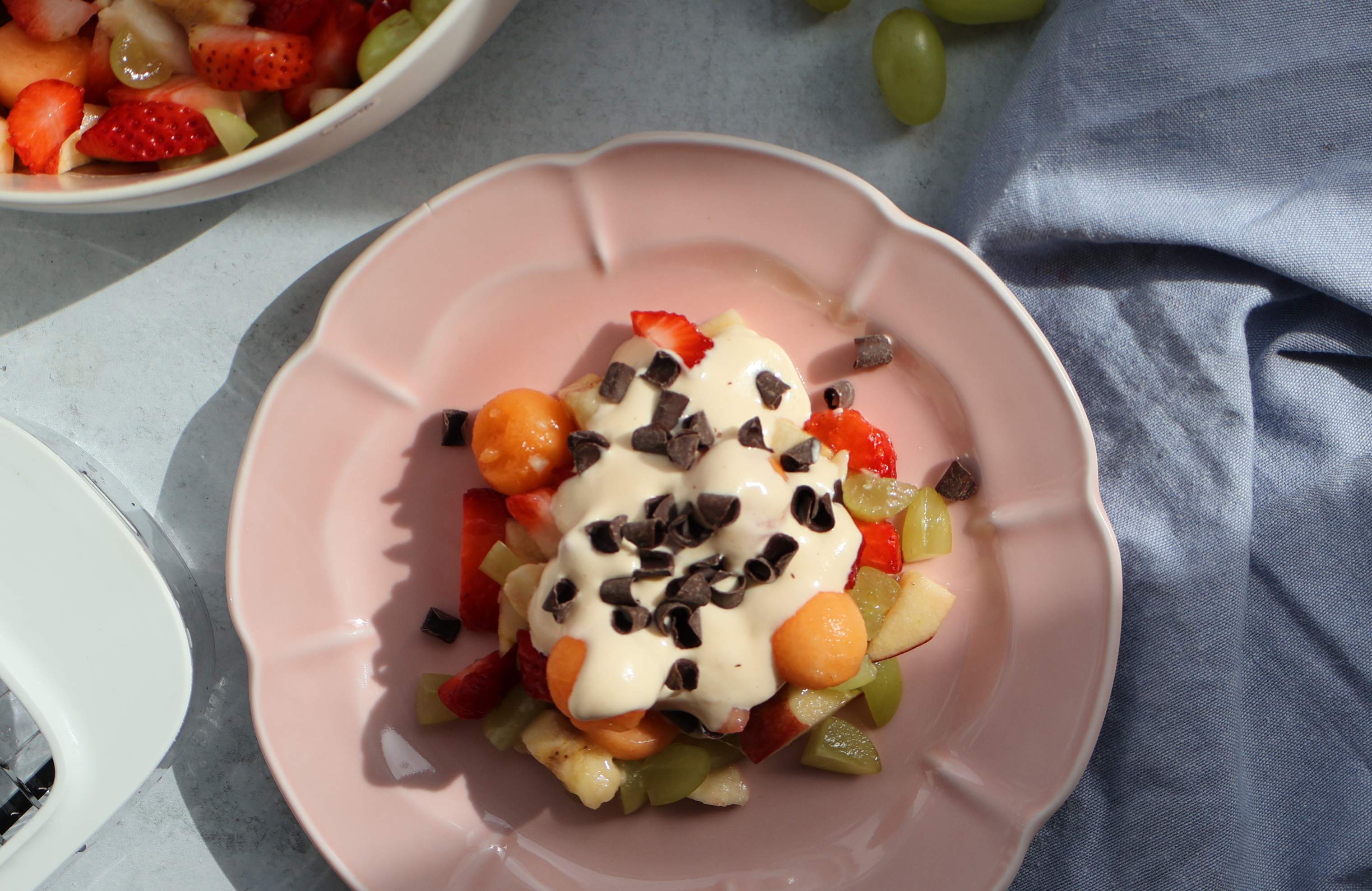 frugtsalat råcreme opskrift