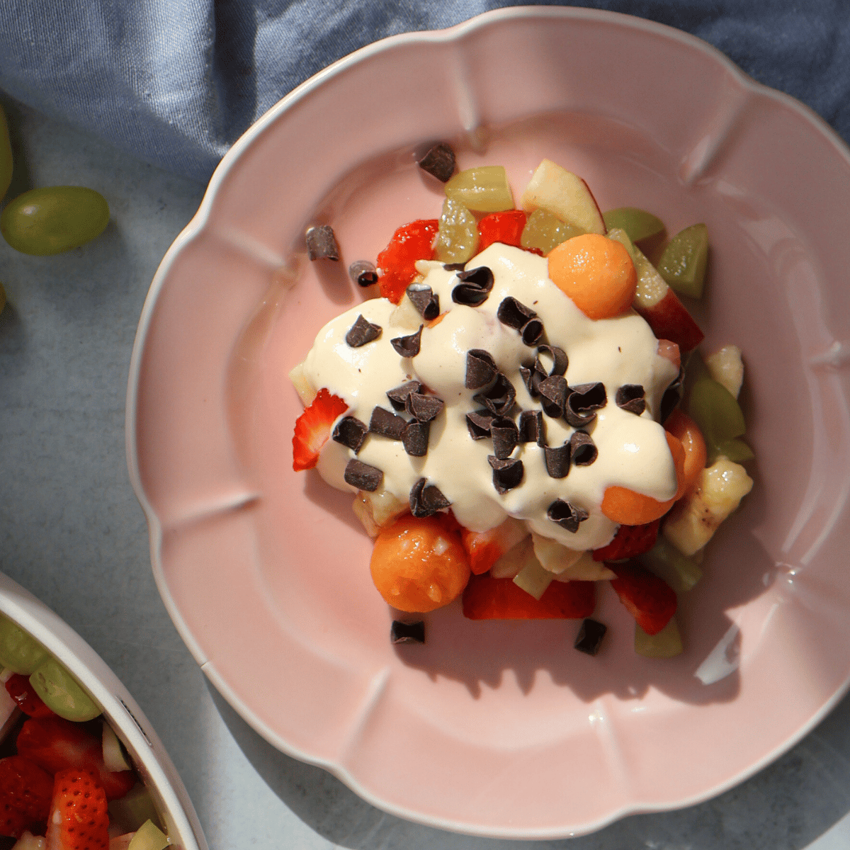 frugtsalat råcreme opskrift