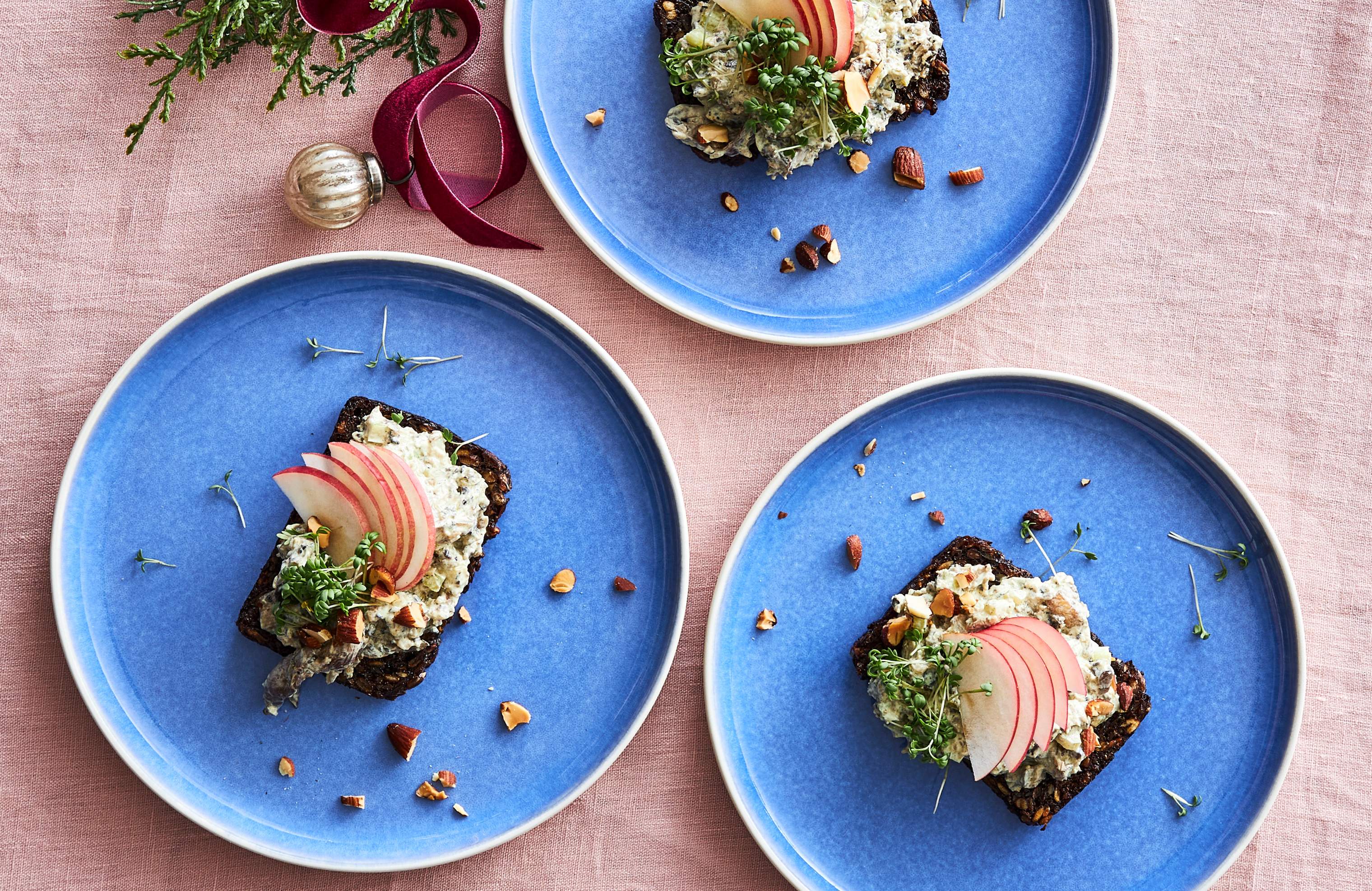 Svampesalat med mandler