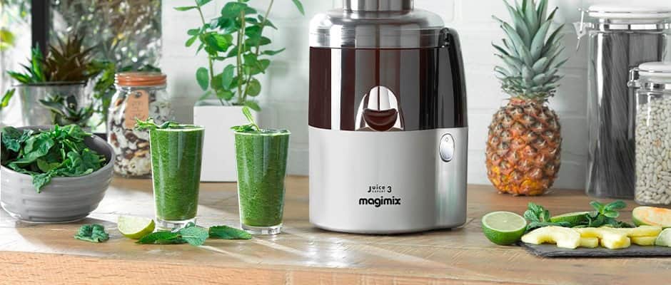 Lav superjuice sprængfyldt med grønt