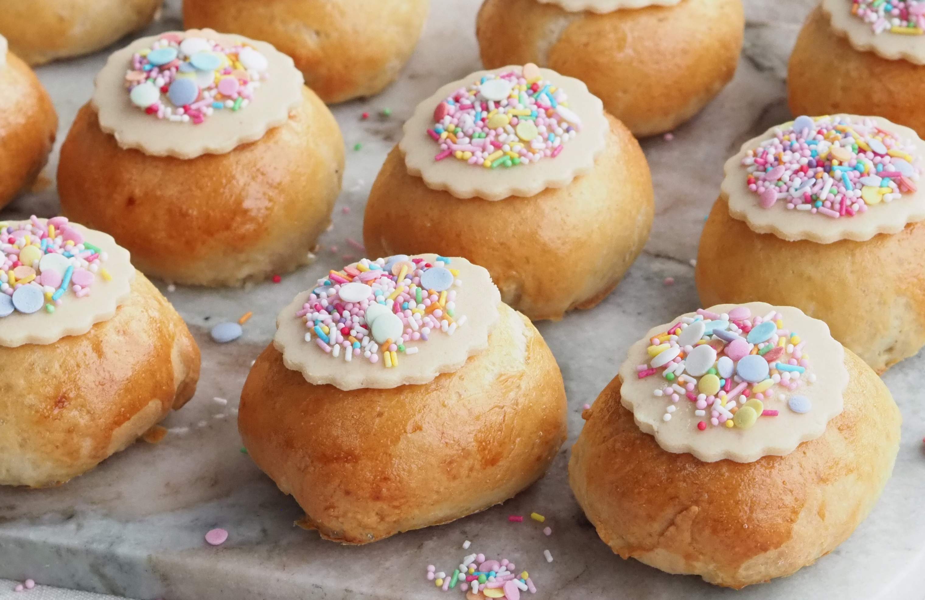 fastelavnsboller med creme opskrift
