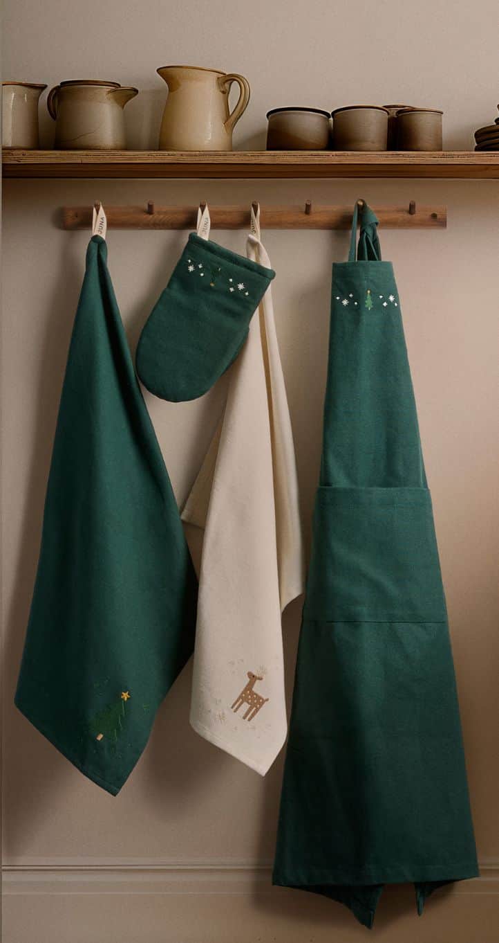 Christmas Fable køkkentekstiler Juna