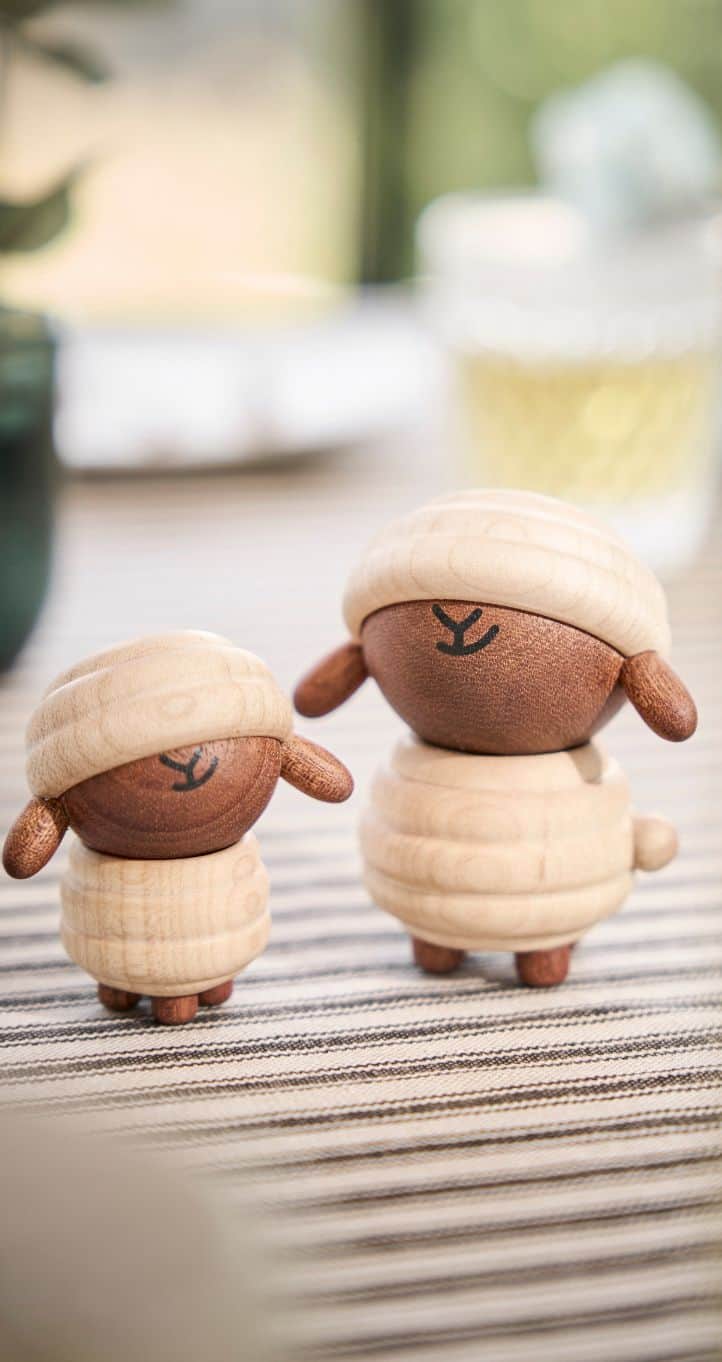 Ulla og Ulrik får i træ fra Fablewood