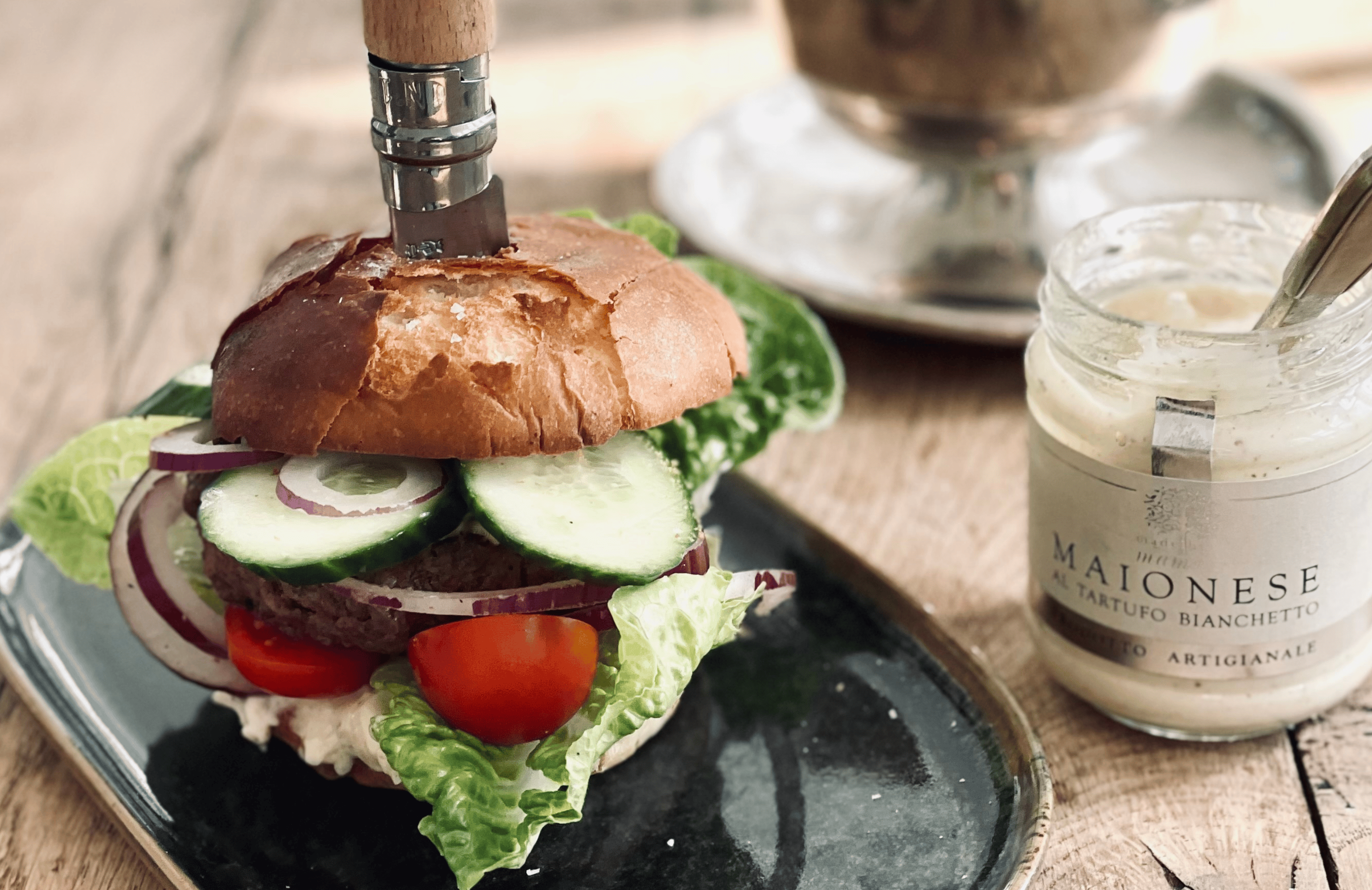 Burger med trøffel-mayonnaise