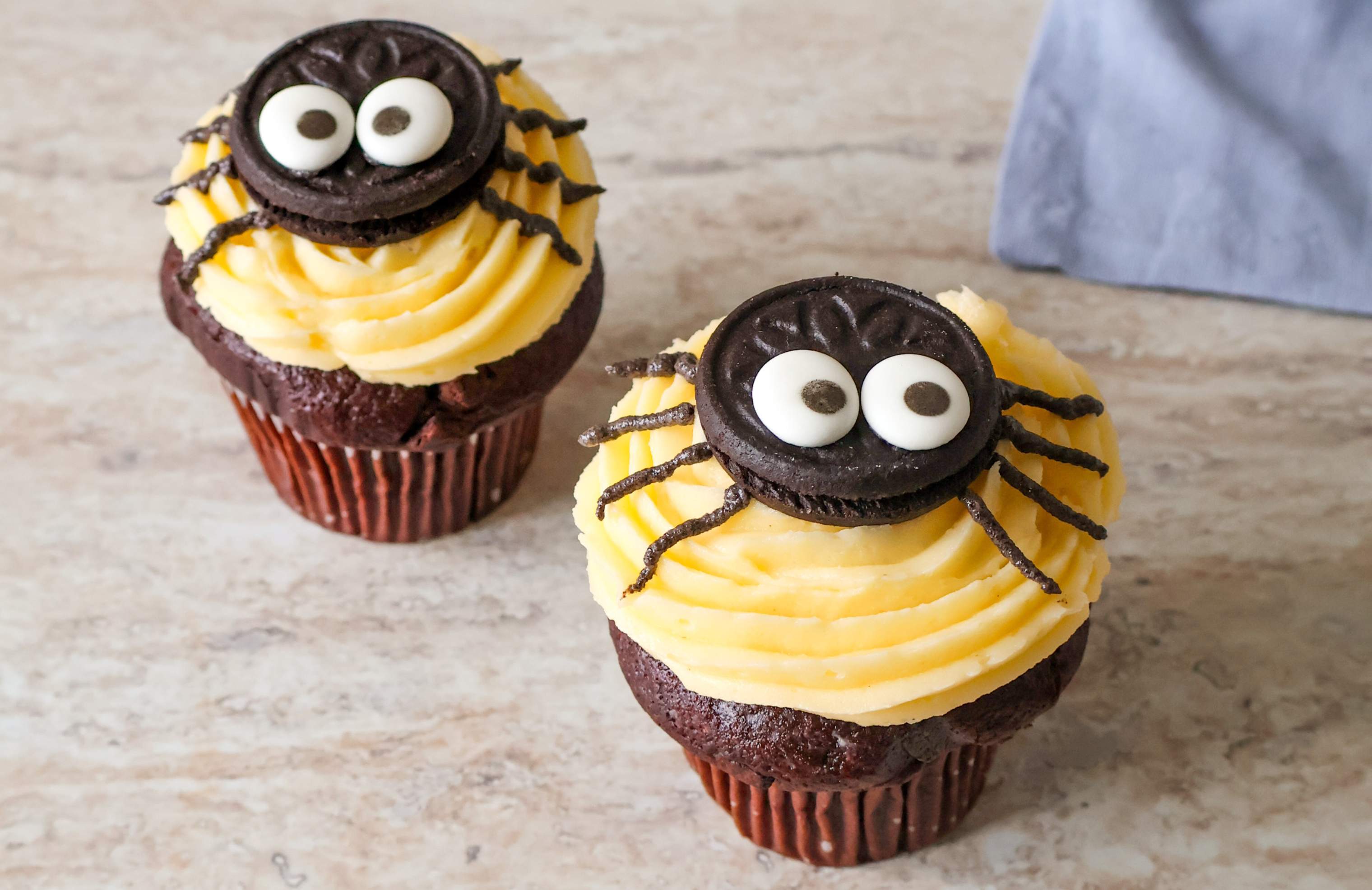 Halloween: Edderkop-muffins