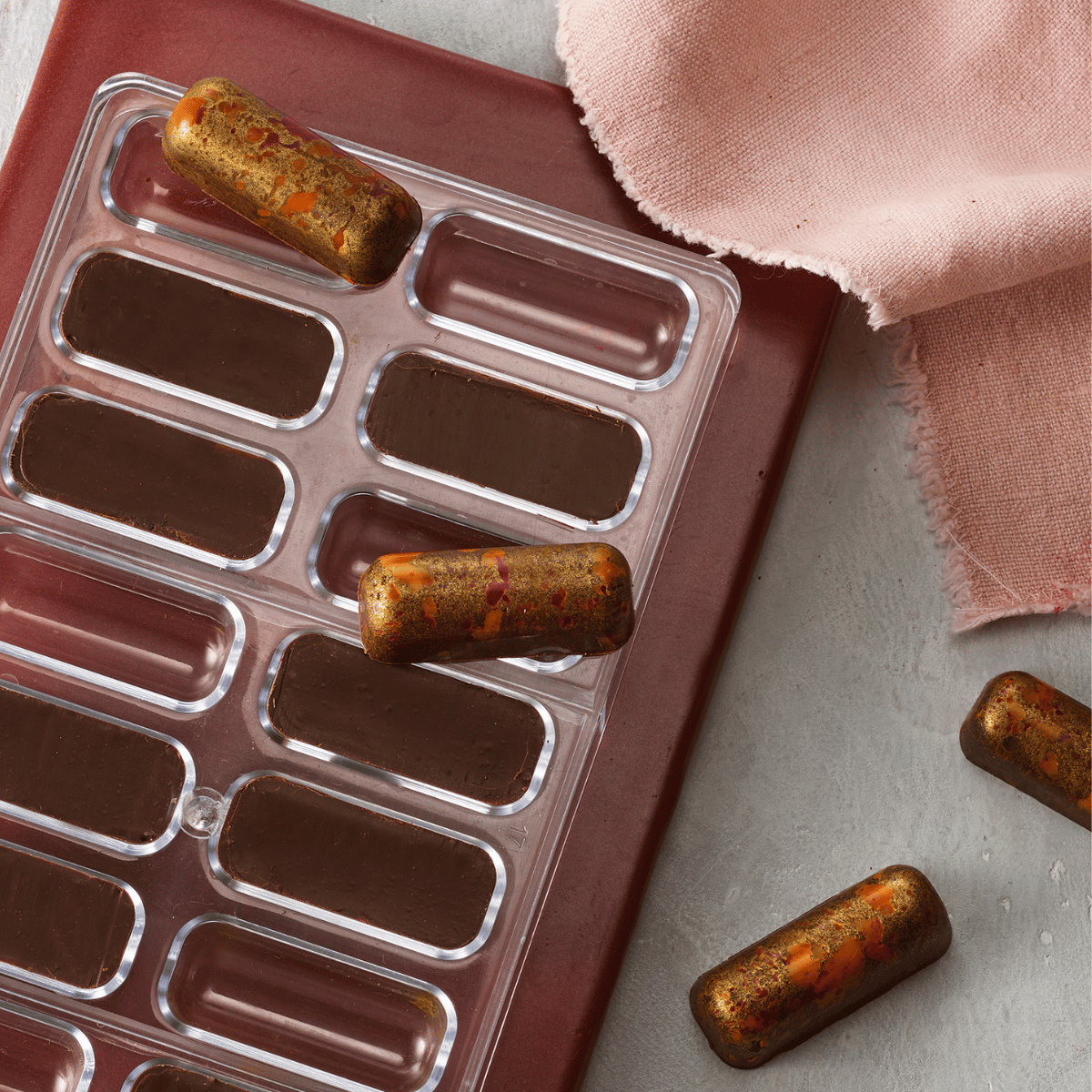 Fyldte chokolader med appelsintrøffel