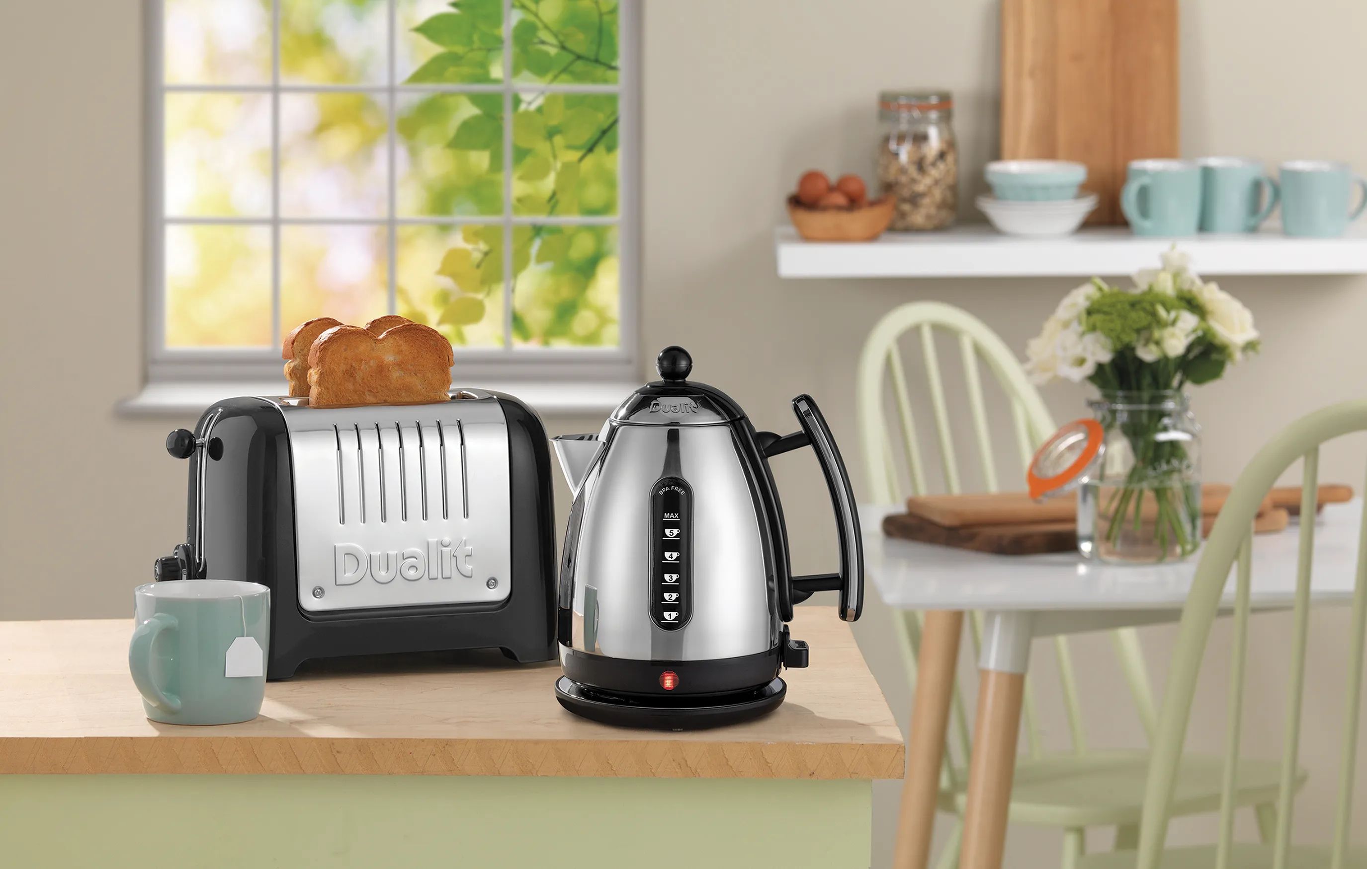 Dualit Elkedler Lite Elkedel i Sort, 1.5 L, 2