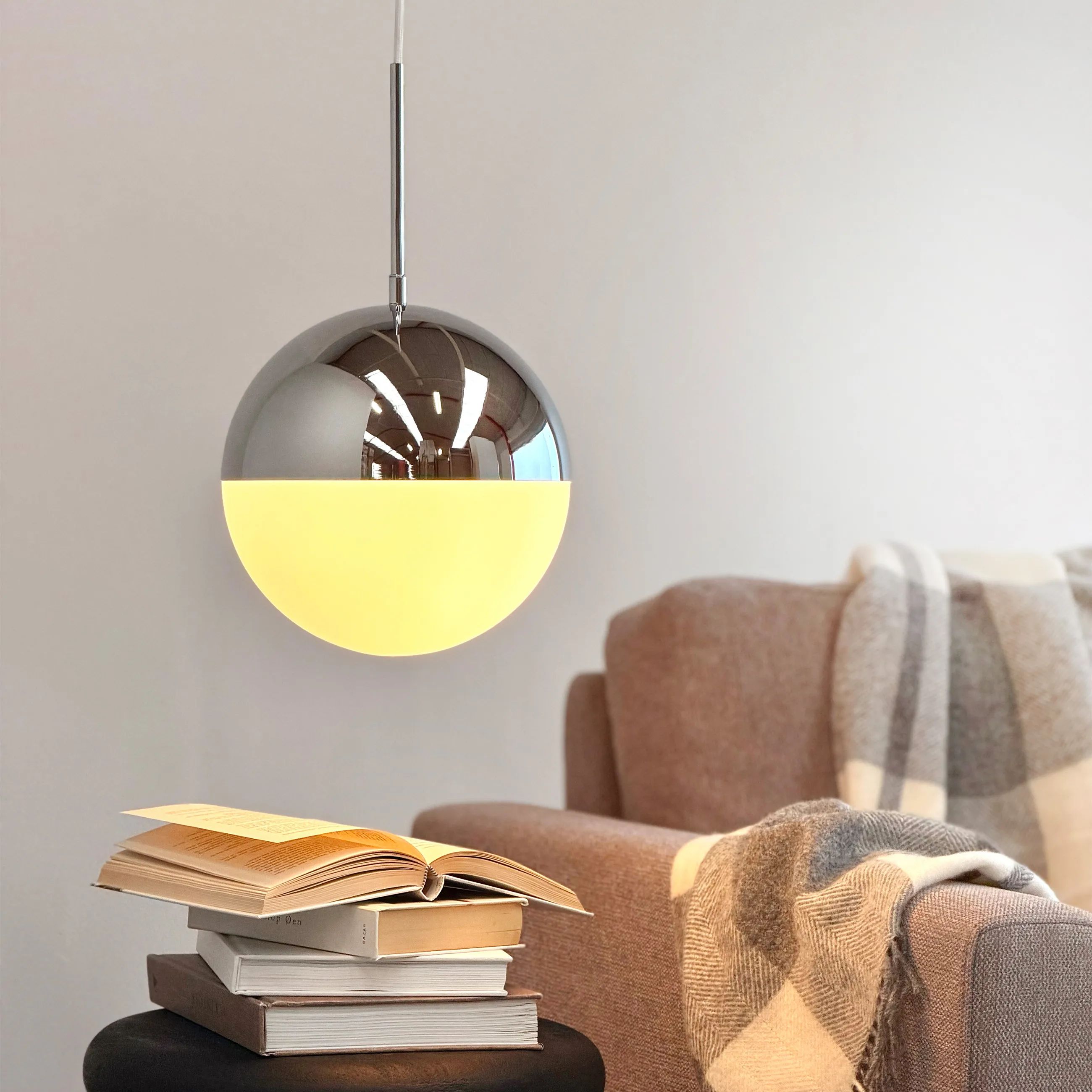 Dyberg Larsen Pendler Nova Pendellampe i Opal/ Krom, 3