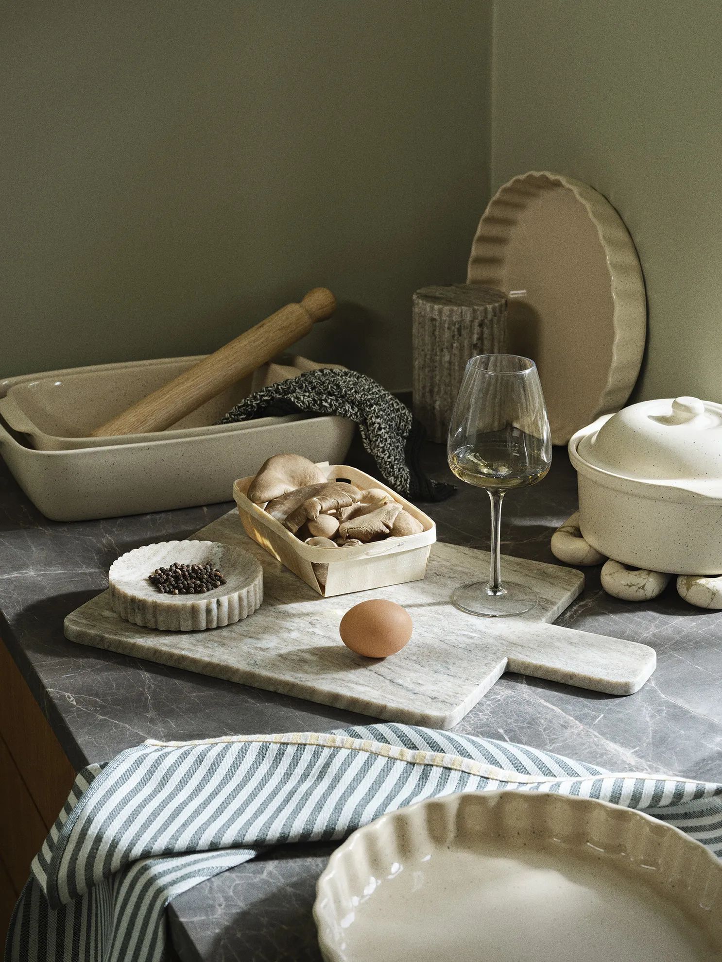 Broste Copenhagen Ovnfaste fade Vig Ovnfast Fad i Beige, B22,5 x L19 cm, 2