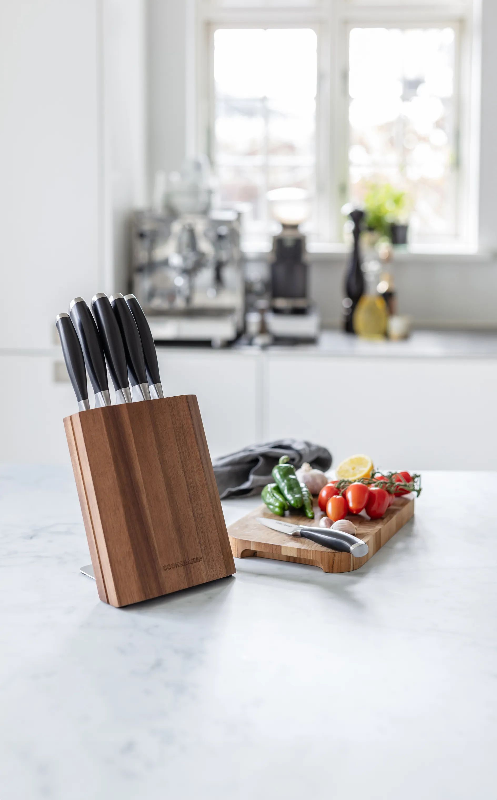 Cook & Baker Knivblokke med knive Knivblok med 6 knive i brun, 2