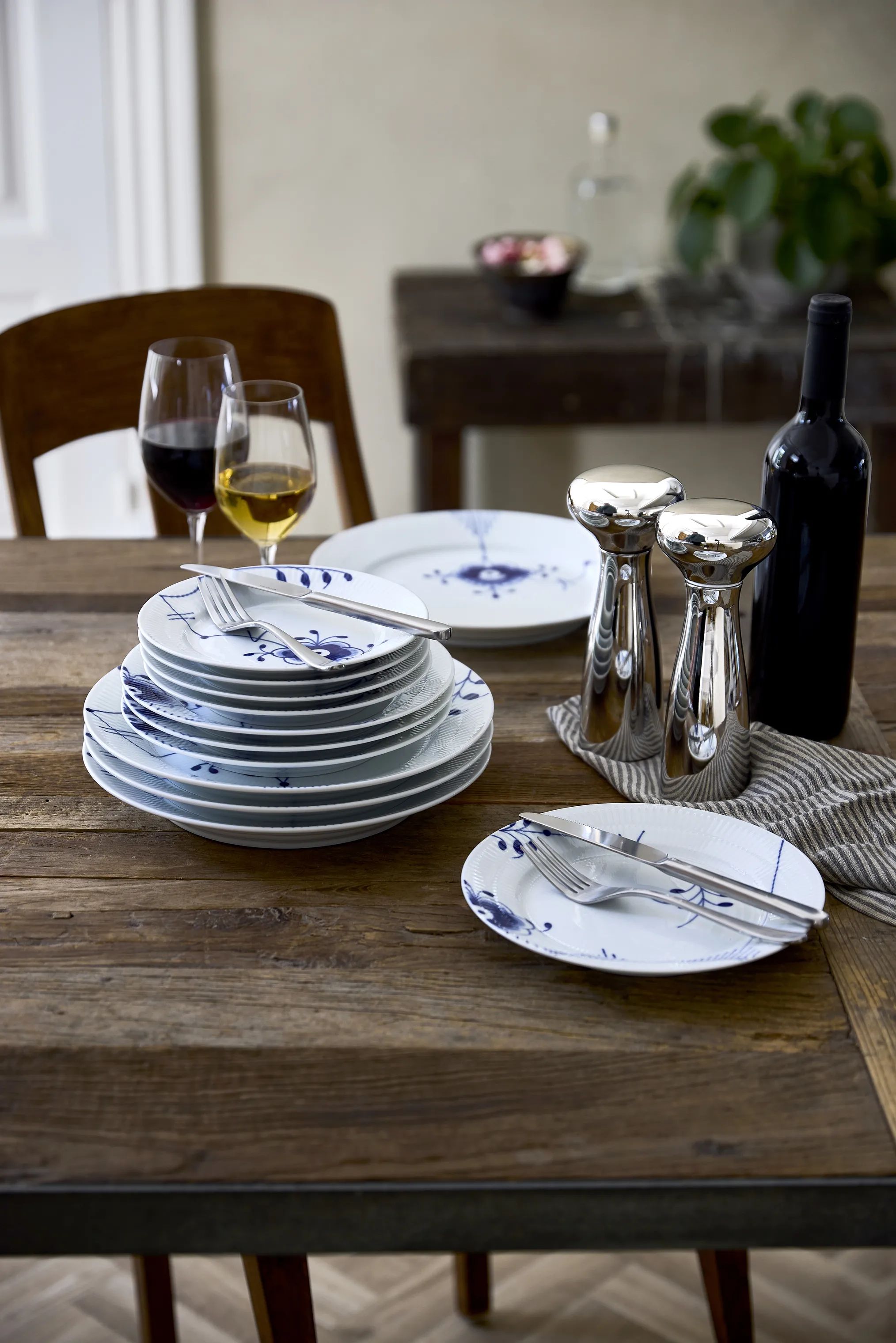 Georg Jensen Kværnsæt Alfredo Kværnsæt - 2 dele i Sølvfarvet, 4