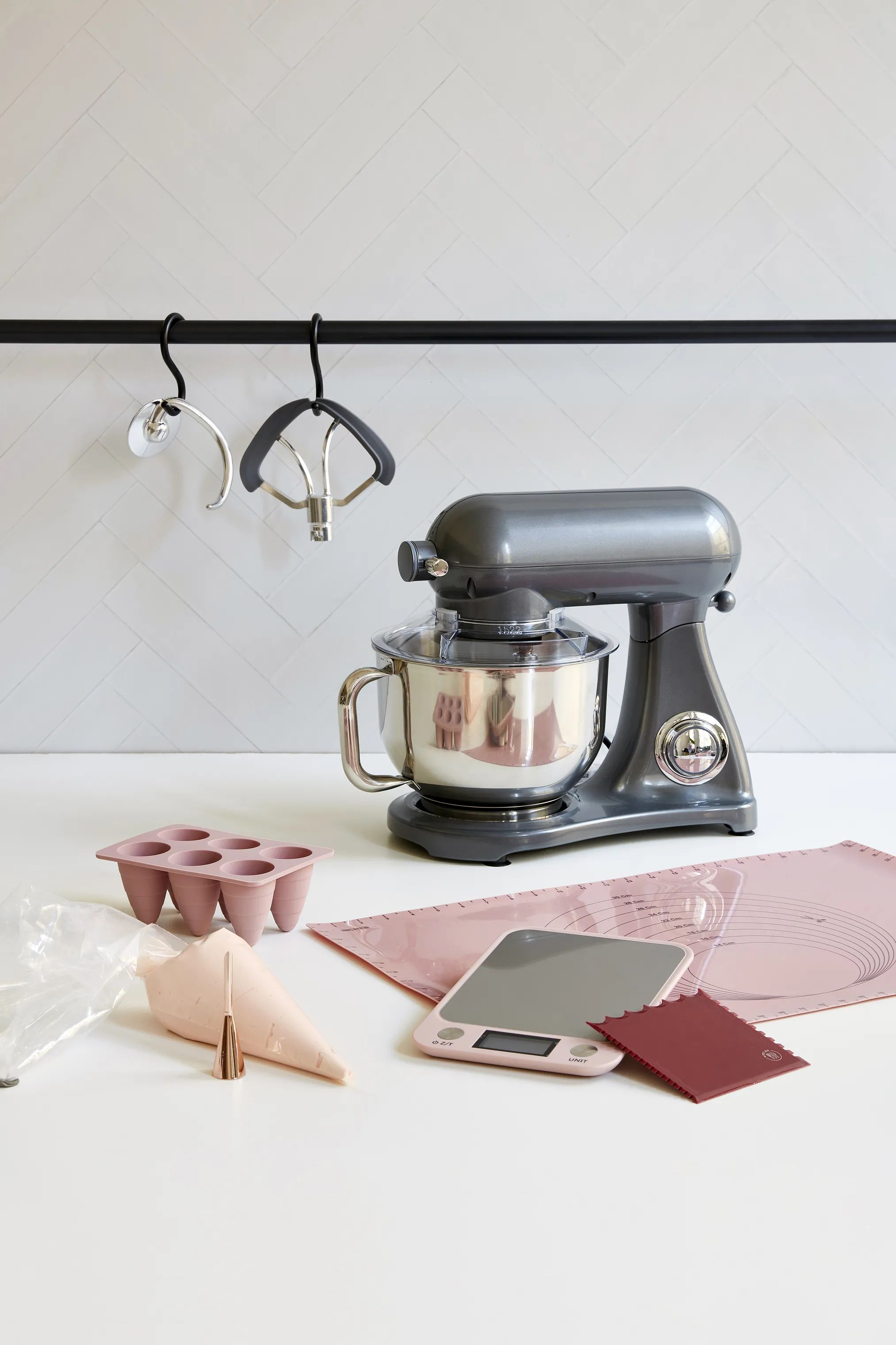 by Ditte Julie Bageredskaber Chokoladeskraber i Møsk rosa, 2