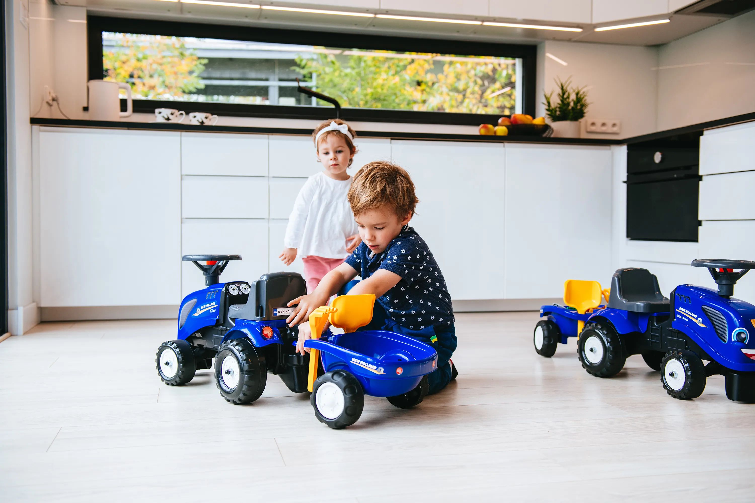 FALK Øvrig udeleg Traktor m. trailer i Blå, 3