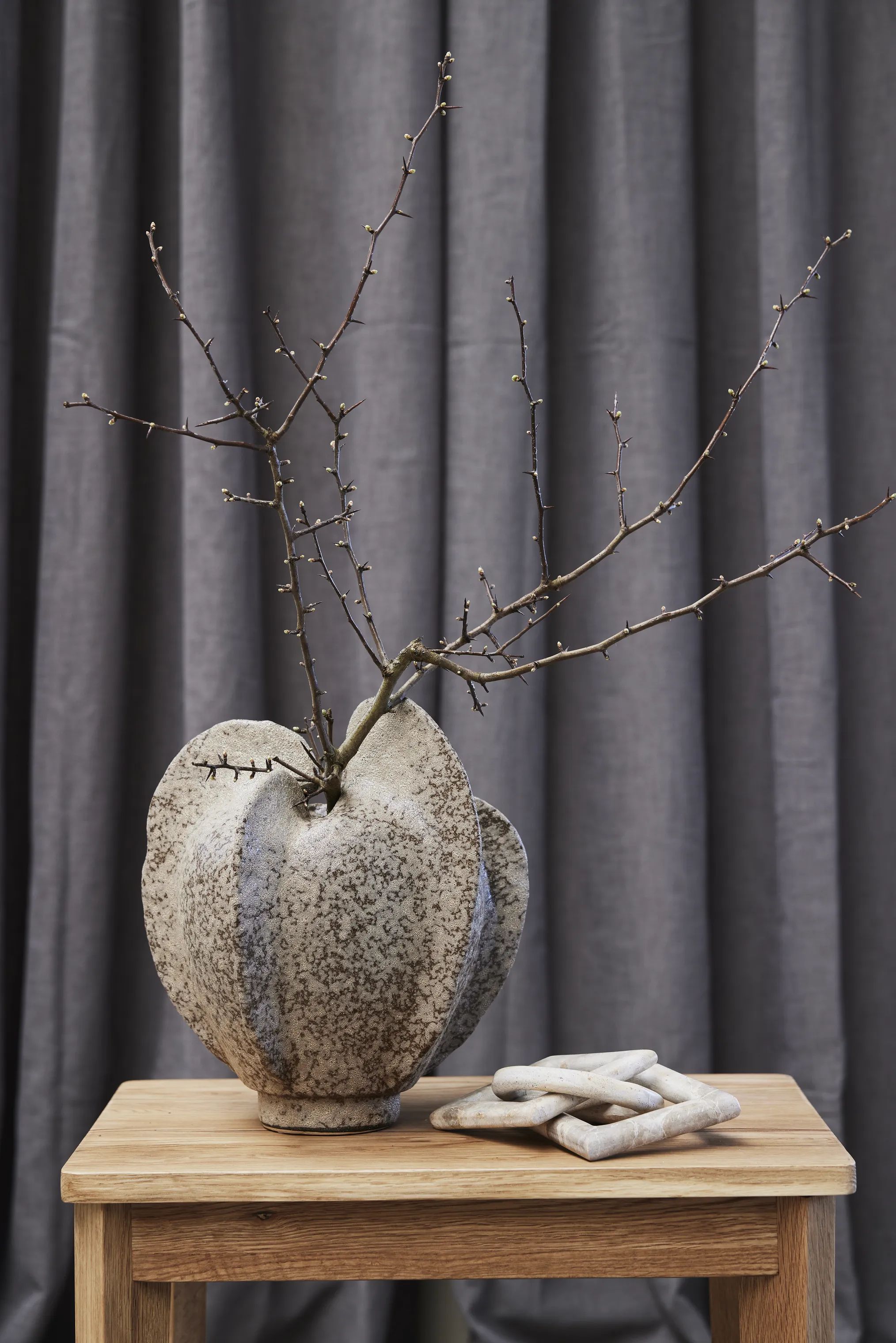 Lene Bjerre Vaser Hevenne Vase i sand, 2