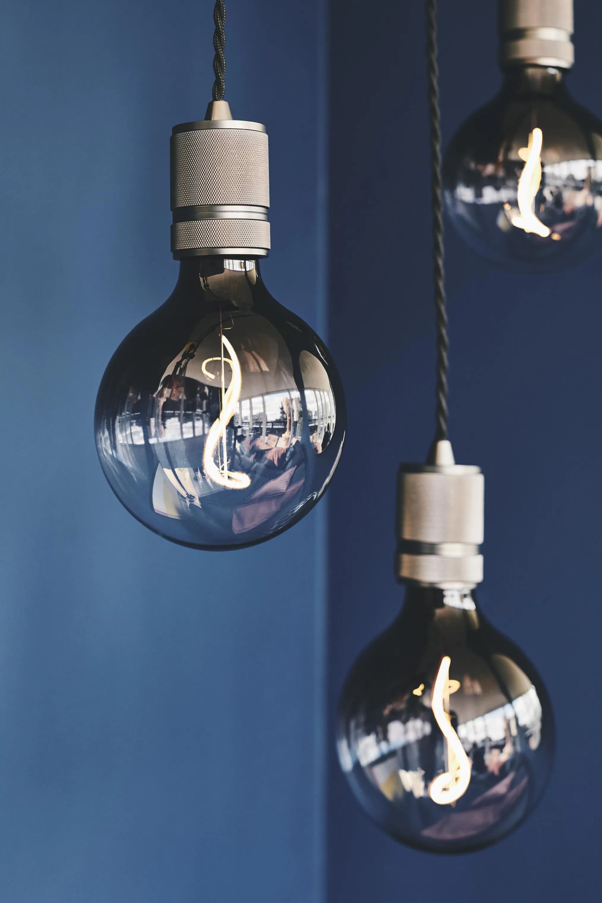 Halo Design LED-pærer Colors Soft light LED Lyspære i Smoke, 3