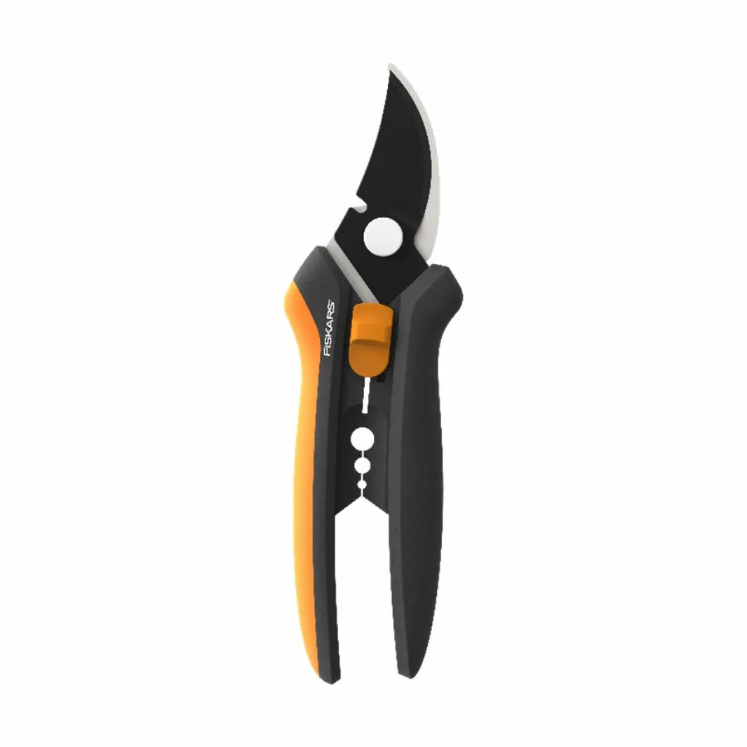 Fiskars Garden Haveredskaber Fiskars Solid™ Solid Beskæresaks i Sort/orange, 1