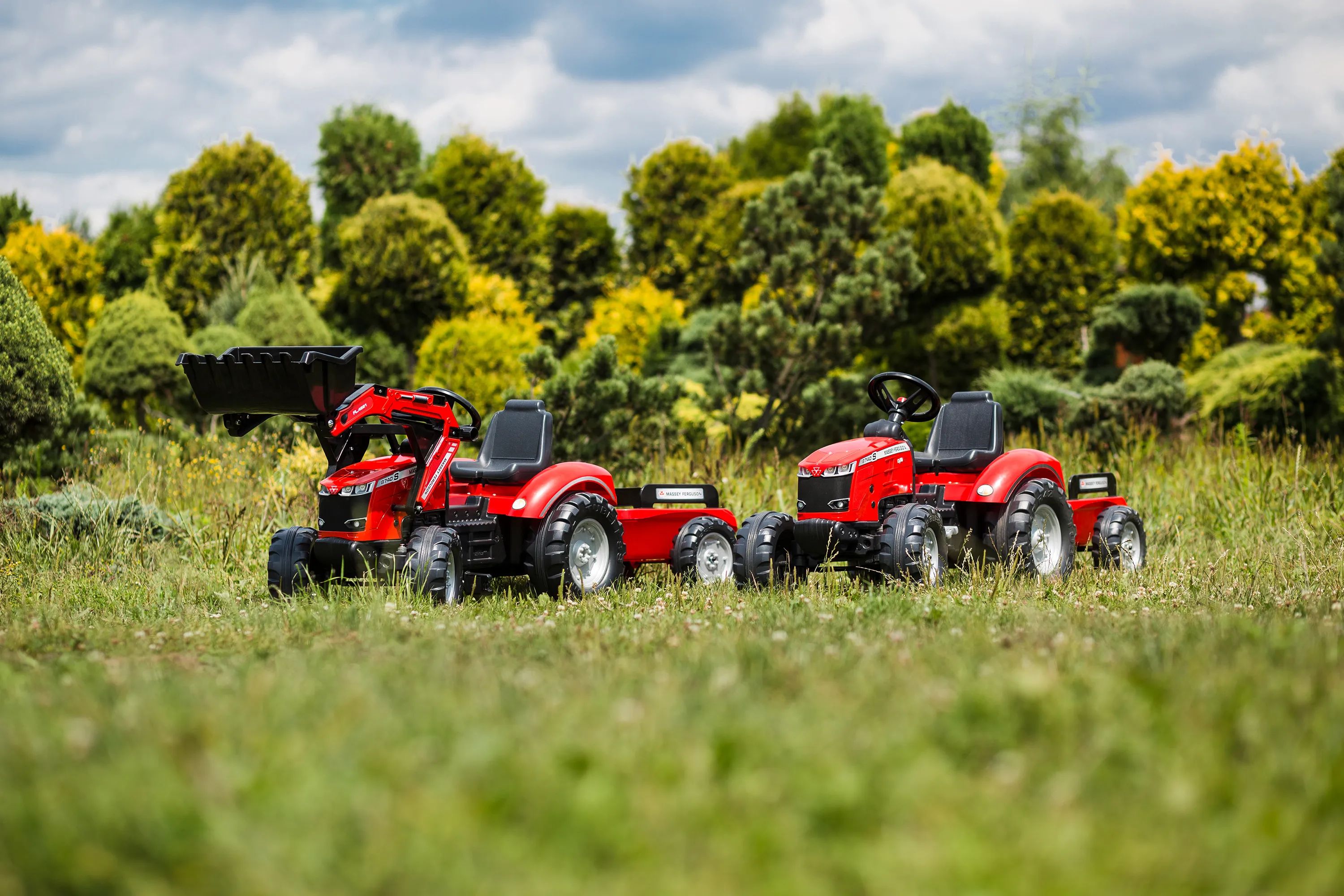 FALK Øvrig udeleg Traktor m. trailer i Rød, 2