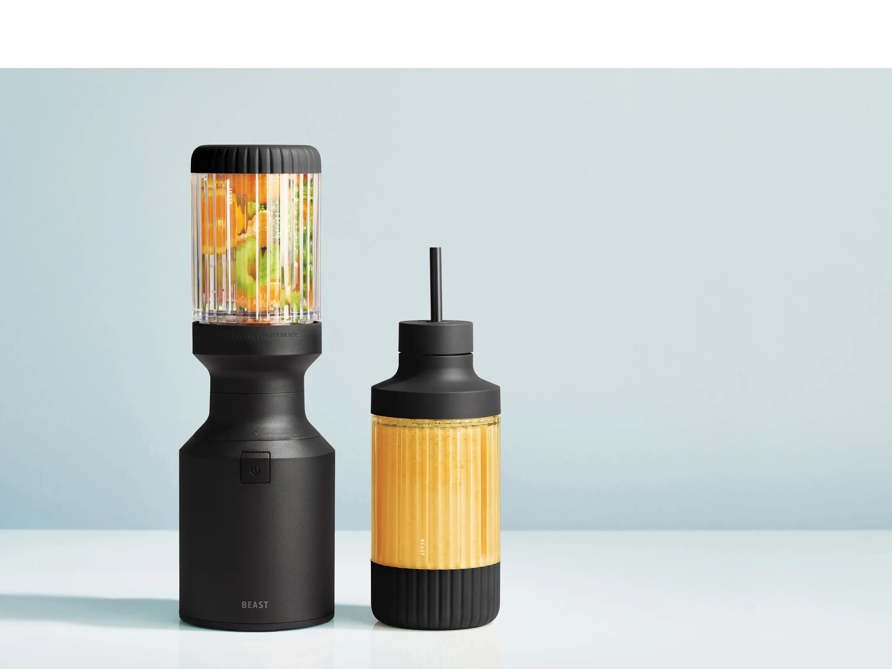 Beast Smoothieblendere Mighty Plus Blender i Carbon black, 2