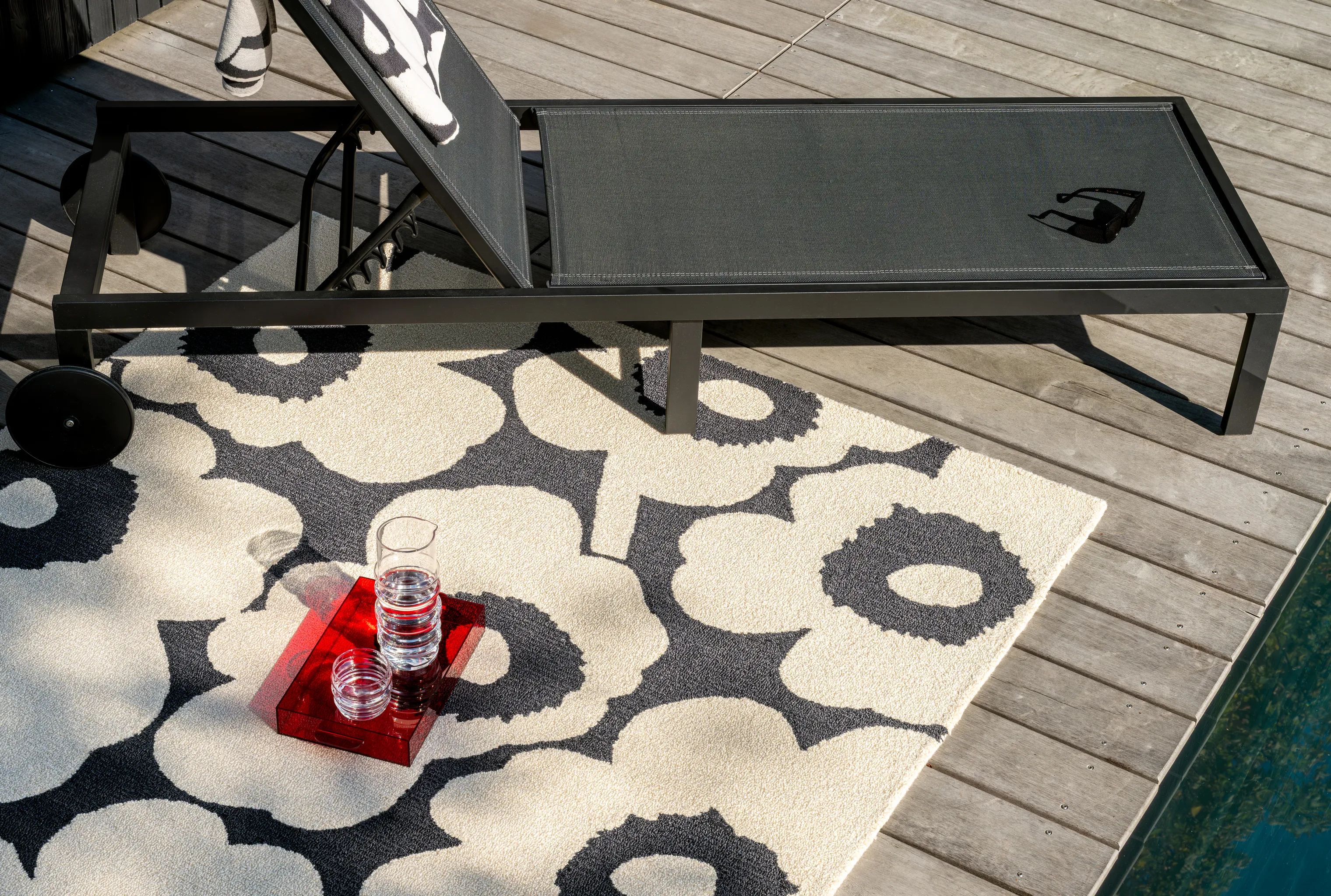 Marimekko by Brink & Campman Gulvtæpper Unikko Udendørsgulvtæppe i Hvid/sort, B200 x L280 cm, 3