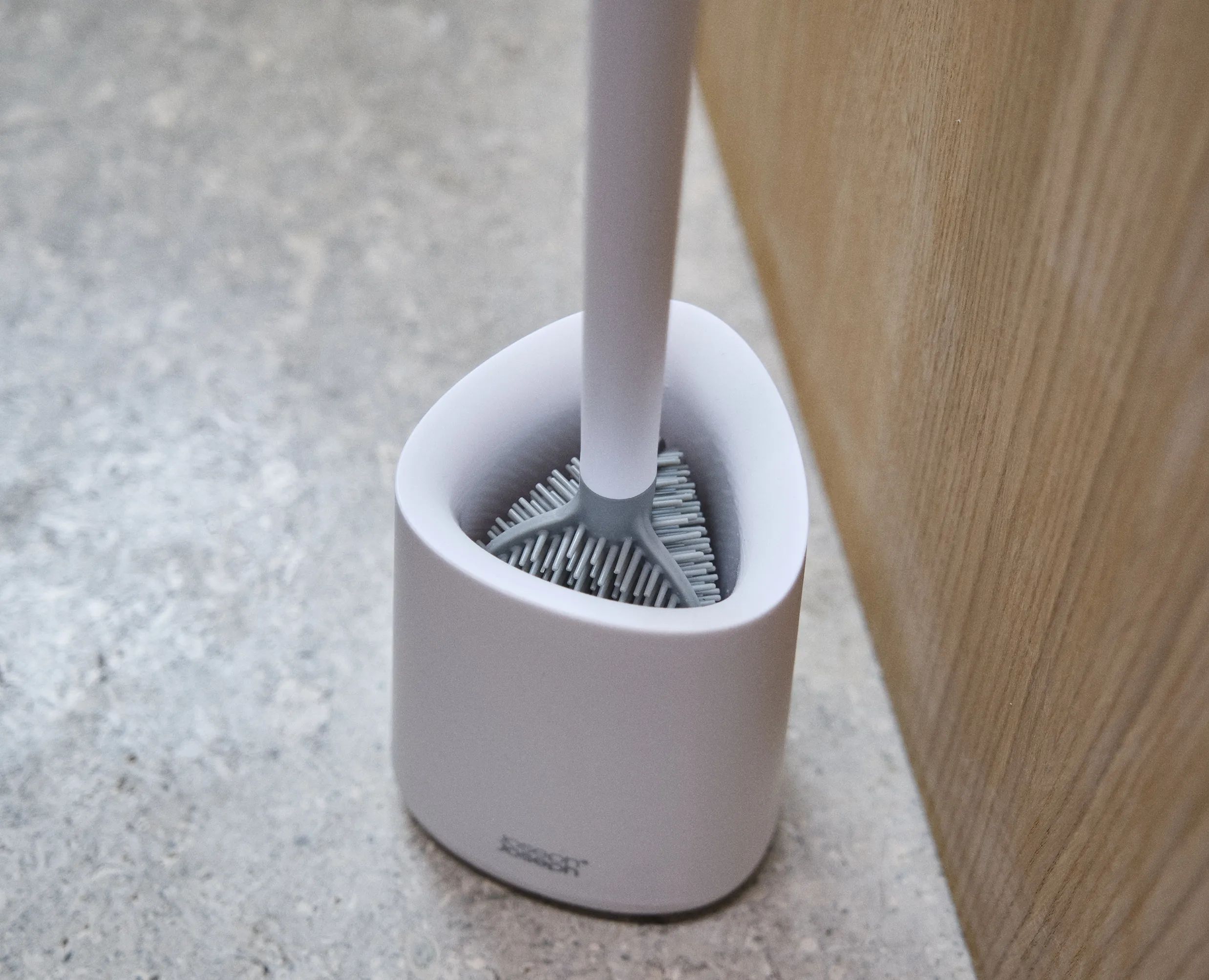 Joseph Joseph Toiletbørster Flex 360 Lite Toiletbørste i White, 6