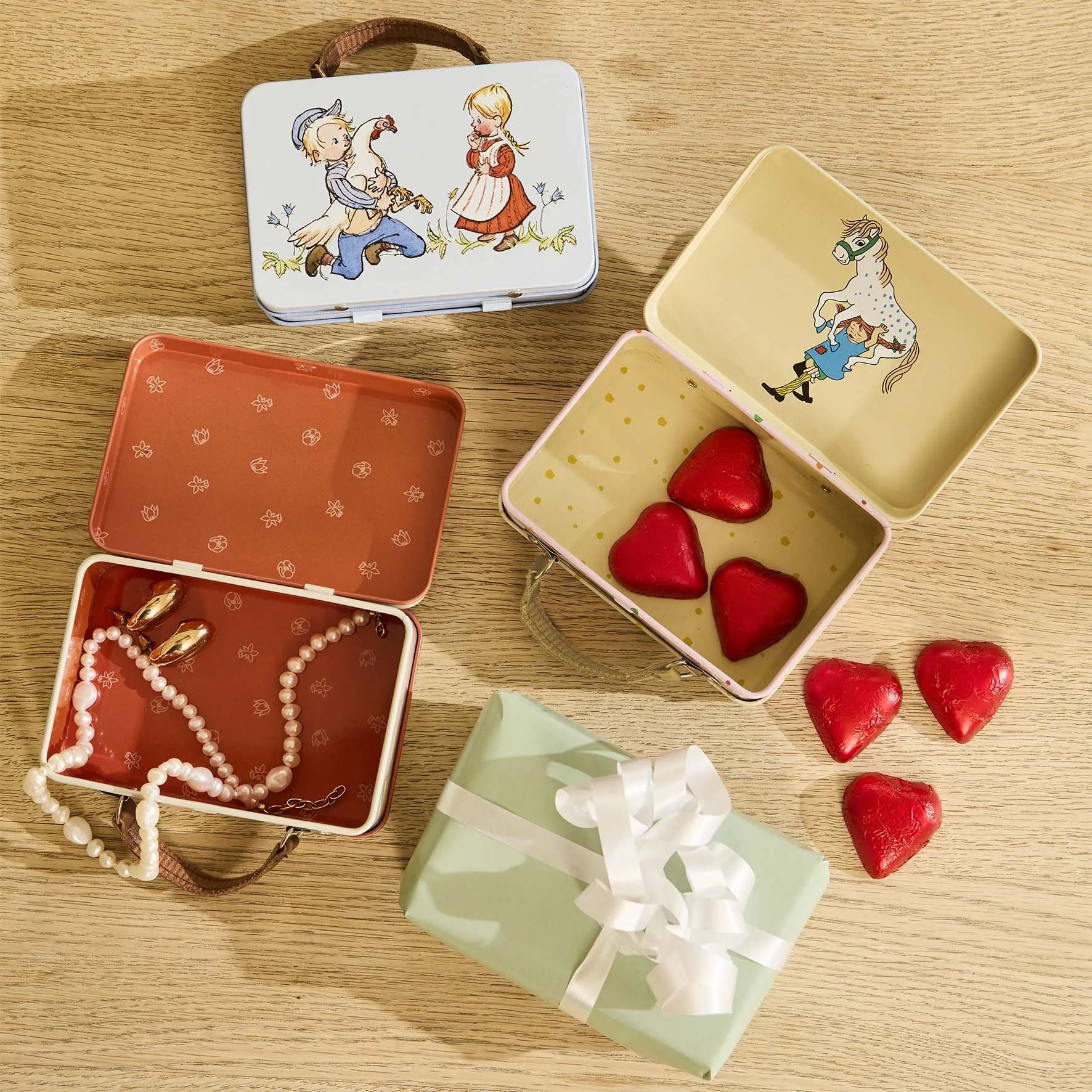 Barbo Toys Til børneværelset Astrid Lindgren Kuffert i Lyserød, 5