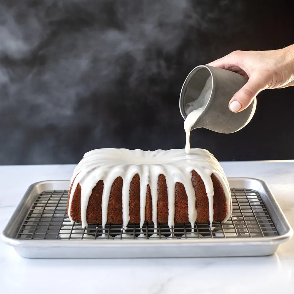 Nordic Ware Bradepander Nordic Ware Naturals Quarter Sheet med grillgitter i Grå, 7
