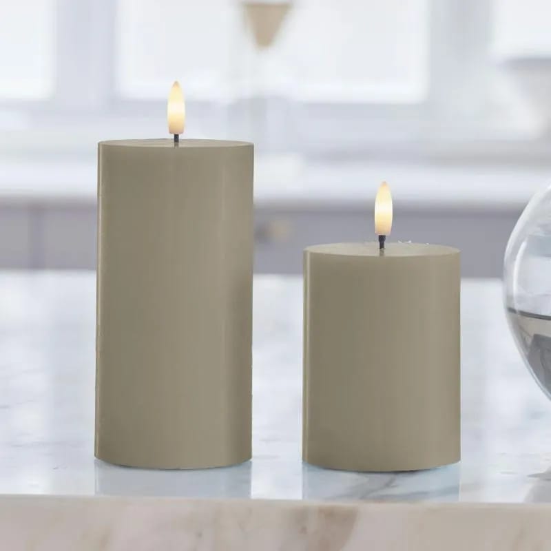 Sirius LED-lys Sille LED Bloklys i Warm Grey, H10 x Ø7,5 cm, 2
