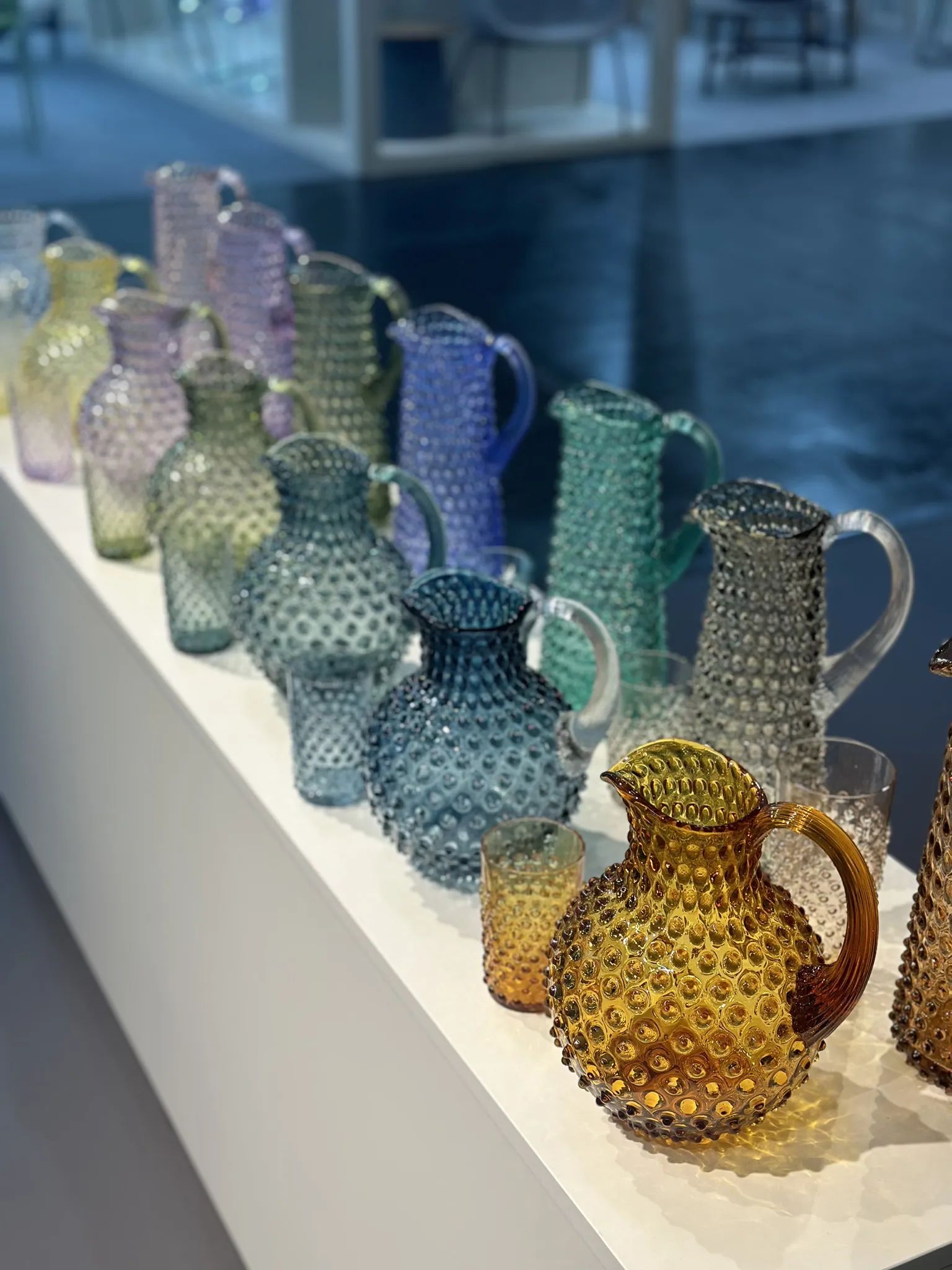 Anna von Lipa Serveringskander Paris Hobnail Serveringskande i Amber, 2 L, 5