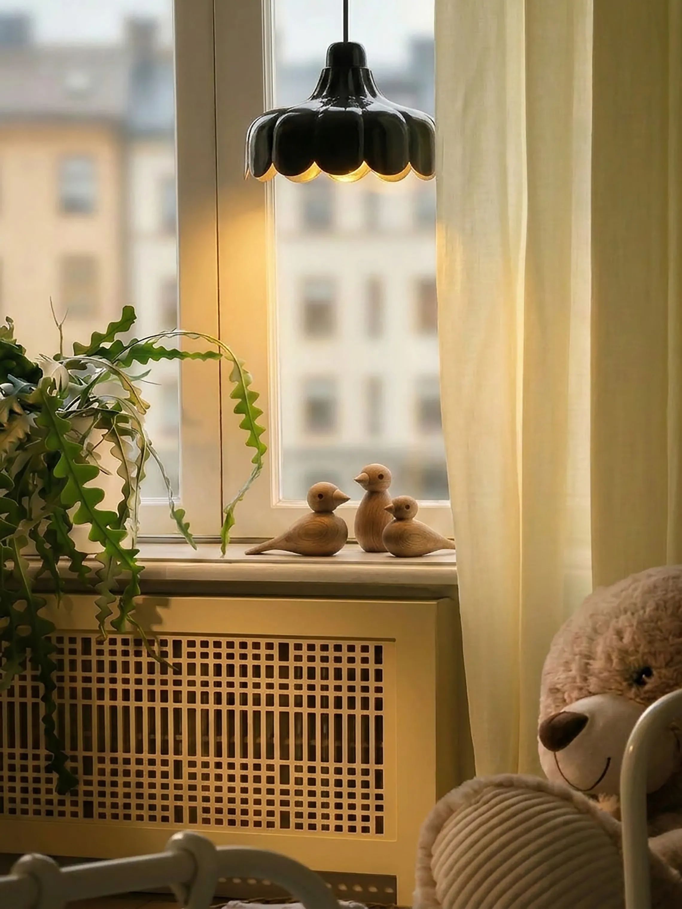 PR Home Pendler Wells Pendel i Svart, 24 cm, 2