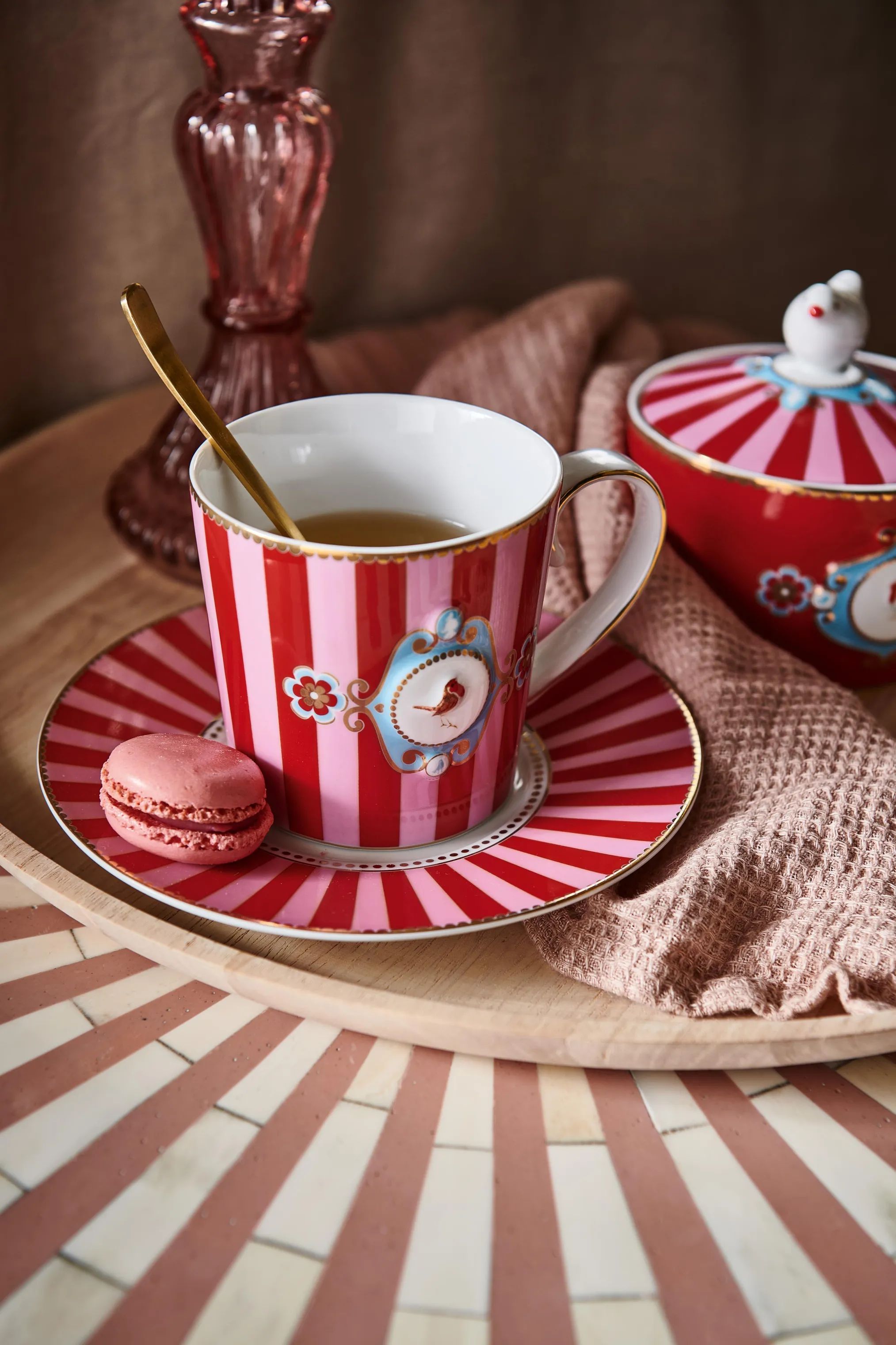 PIP Studio Krus og kopper med hank Love Birds Krus i Rød, 15 cl, 2