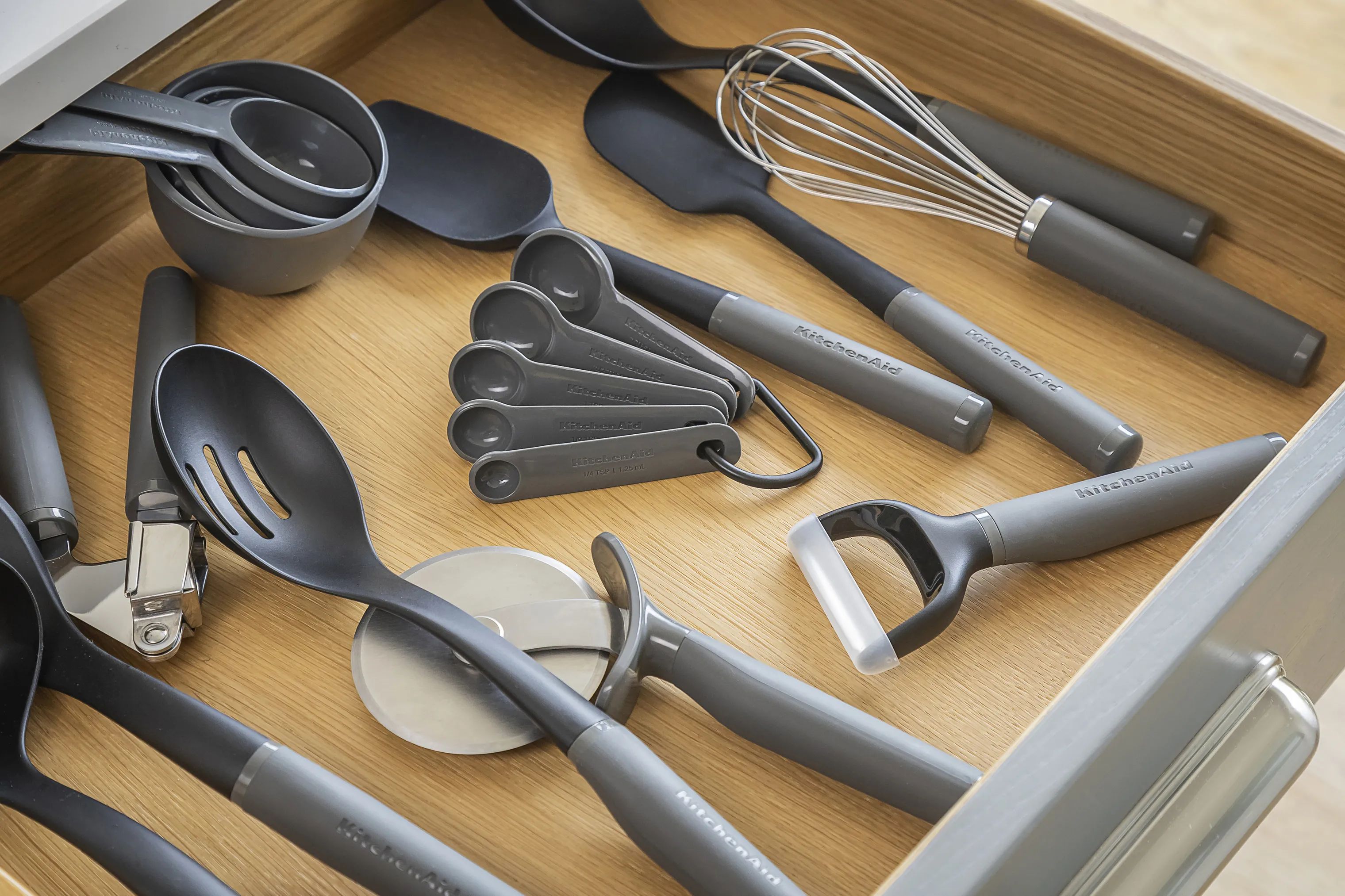 KitchenAid Grøntsags- og kartoffelskrællere Coreline Soft Grip Y Skræller i Grey, 5