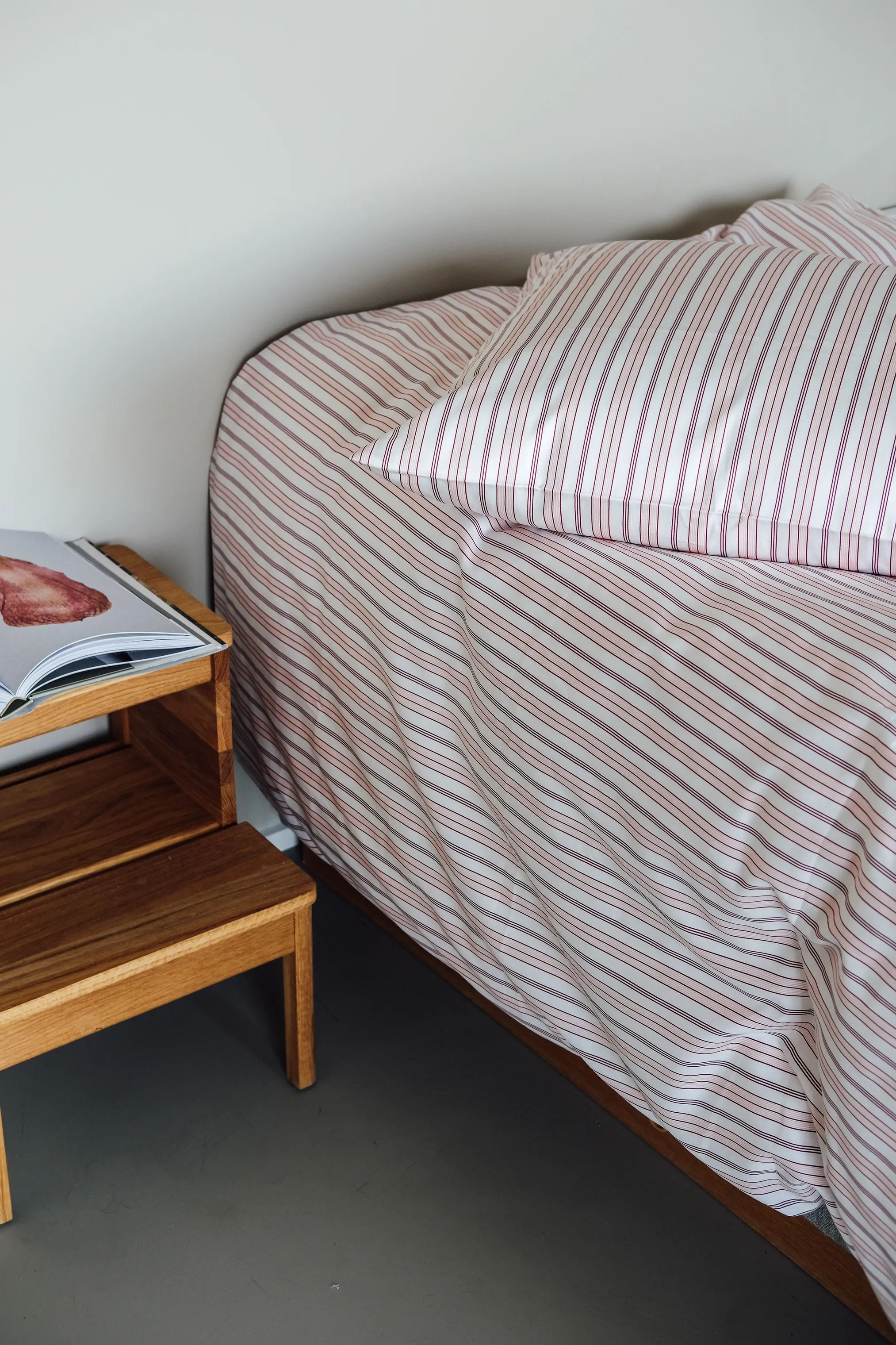 CASA Living Sengetøj Strib Sengetøj i Lyserød, B140 x L200 cm, 2