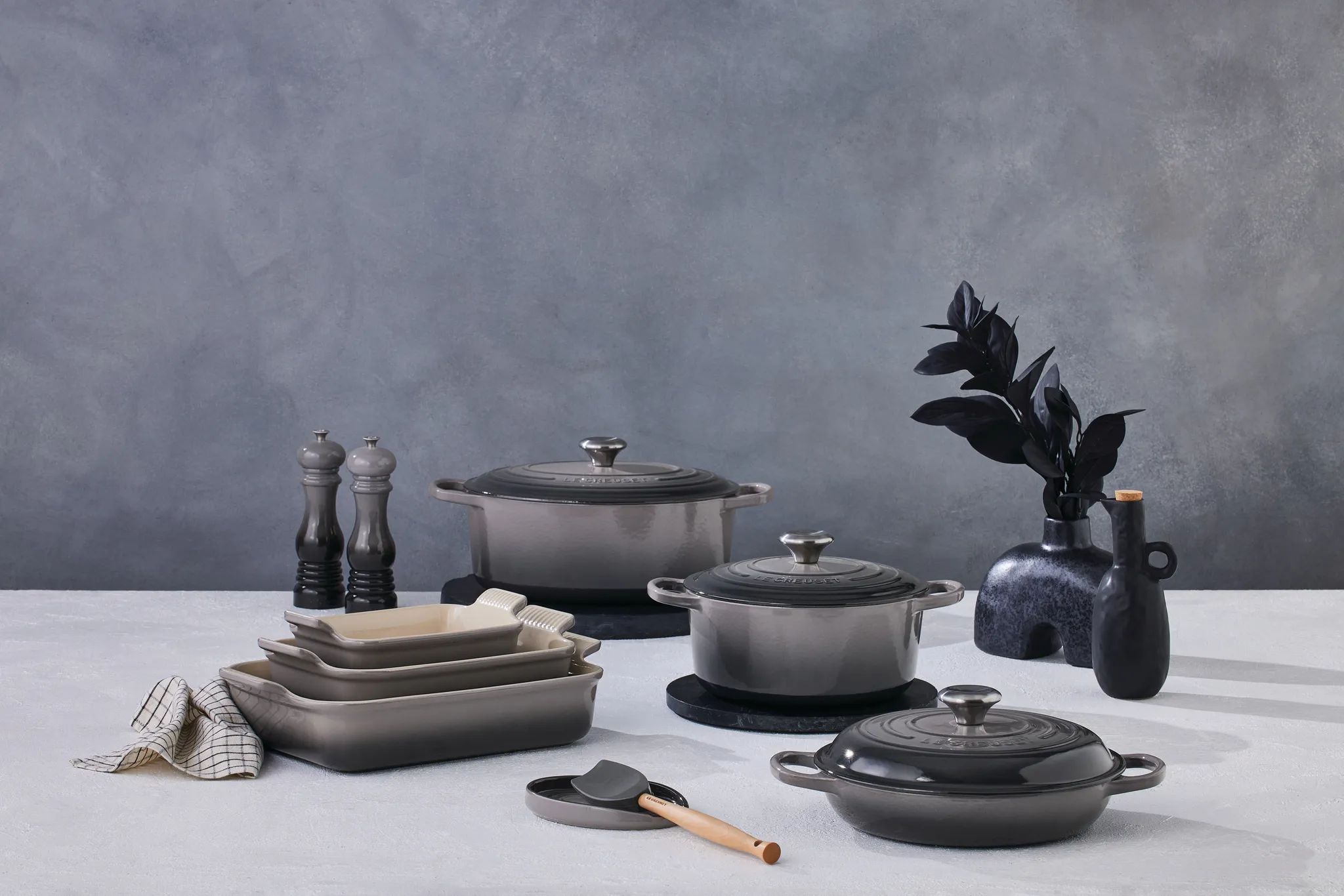 Le Creuset Øvrigt køkkengrej Oval Grydeskeholder i Flint, 2